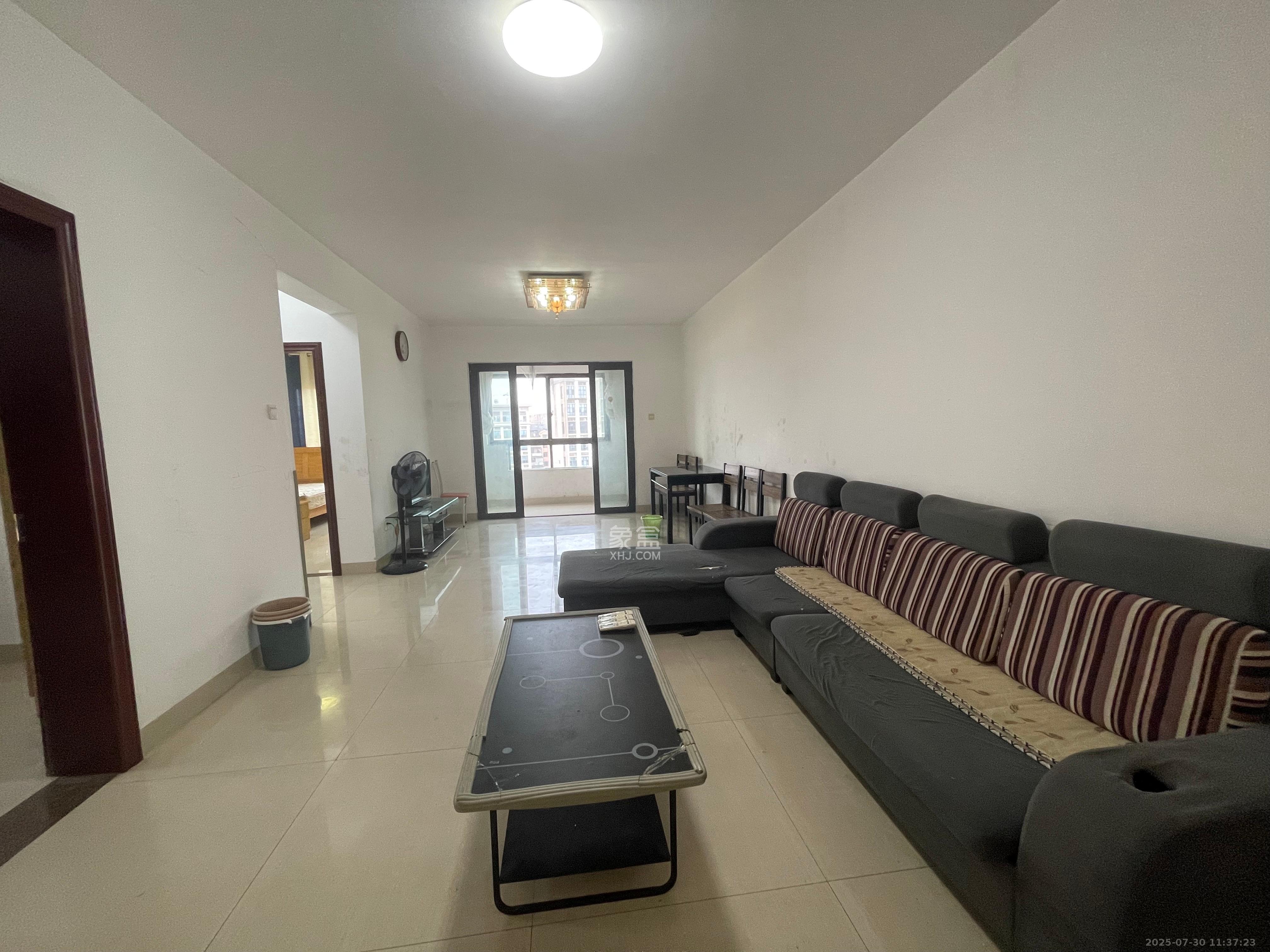 中信凯旋蓝岸(中信新城三期) 3室1厅1卫 2000.0元/月 中信凯旋蓝岸(中信新城三期) 3室1厅1卫 2000.0元/月室内图