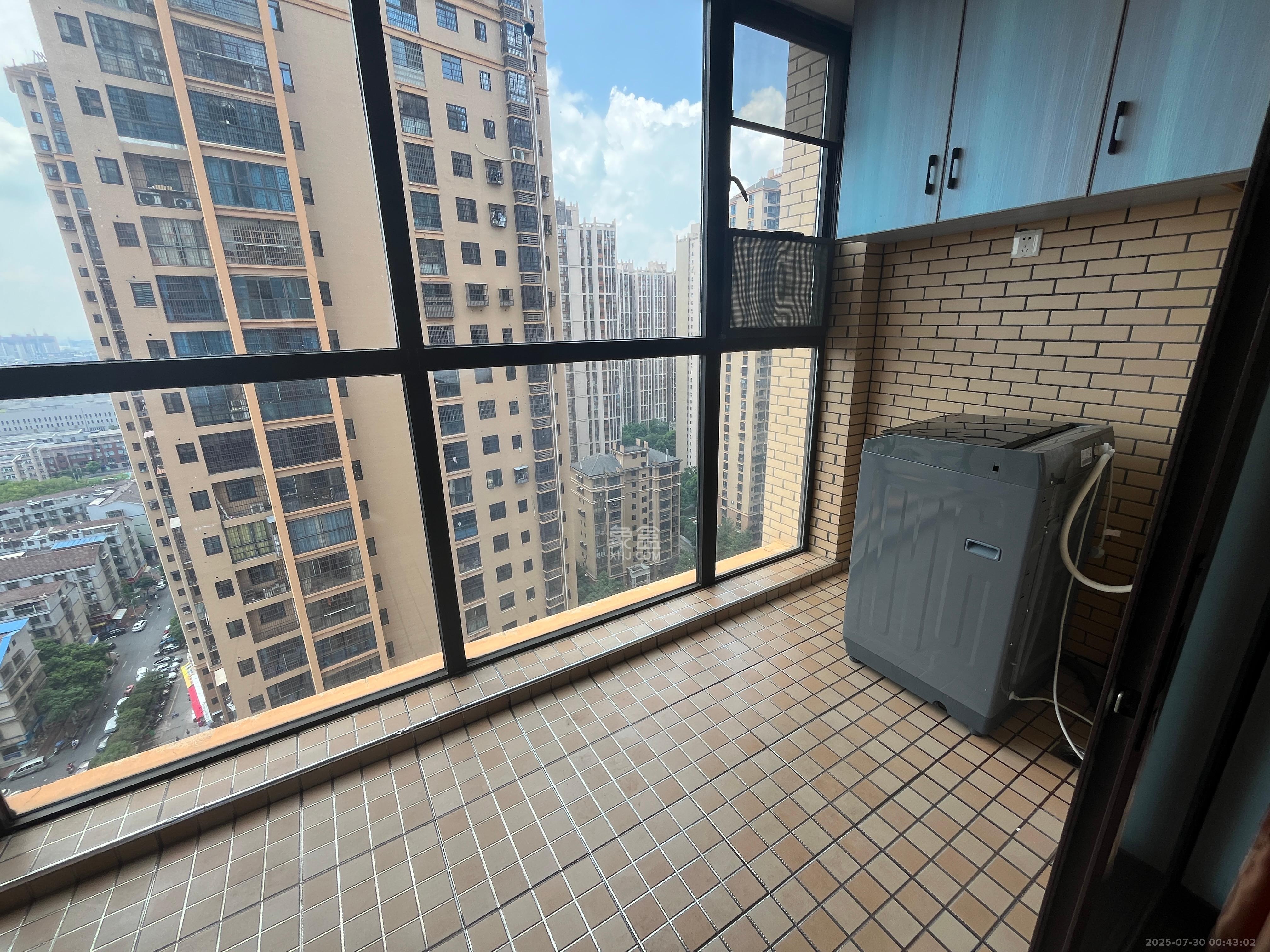 三景华御 3室2厅1卫 1900.0元/月 三景华御 3室2厅1卫 1900.0元/月室内图