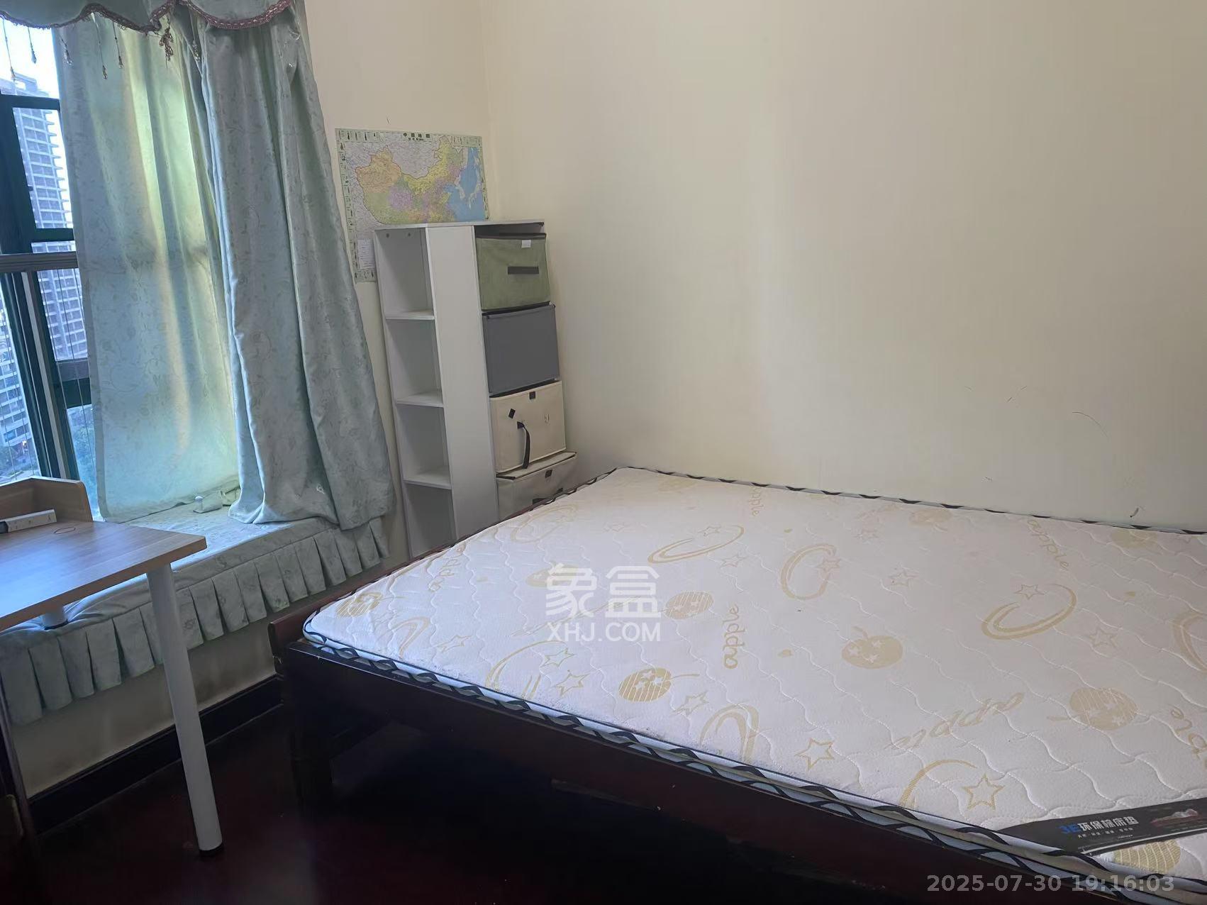 恒大华府 3室2厅1卫 2300.0元/月 恒大华府 3室2厅1卫 2300.0元/月室内图