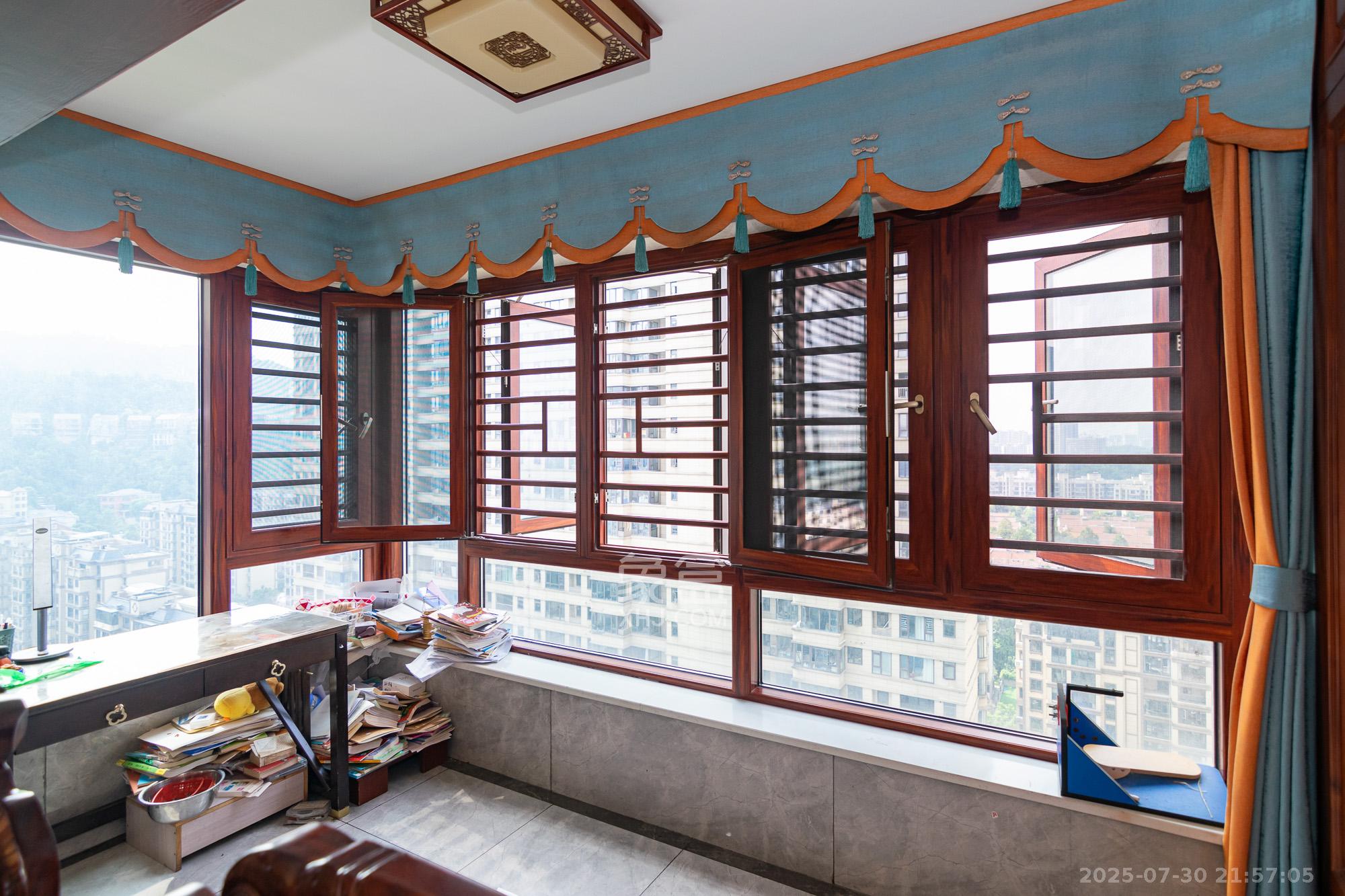 润和山水郡 4室2厅2卫 138.0万 润和山水郡 4室2厅2卫 138.0万阳台