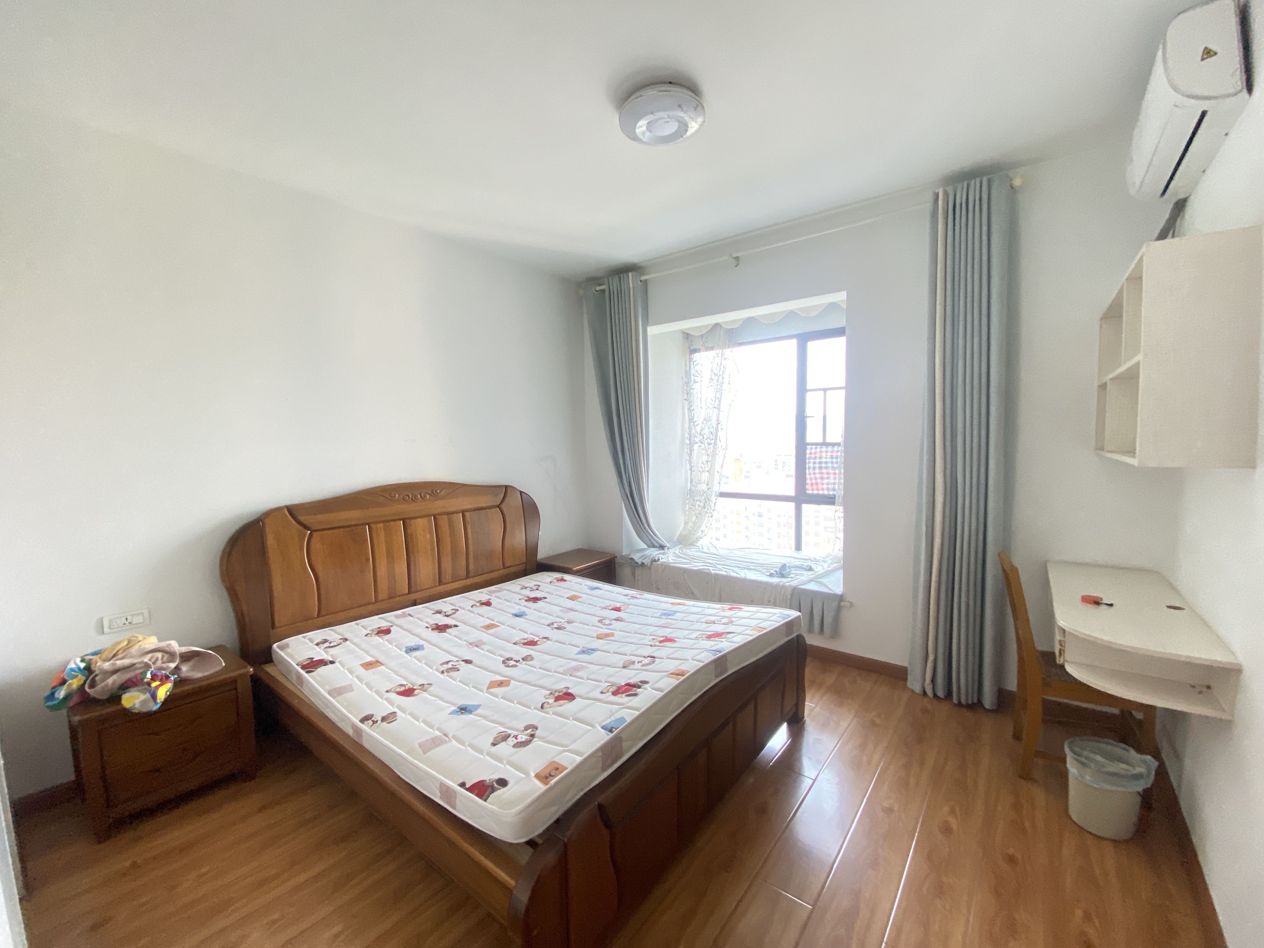 檀香山  3室2厅2卫    2200.0元/月室内图