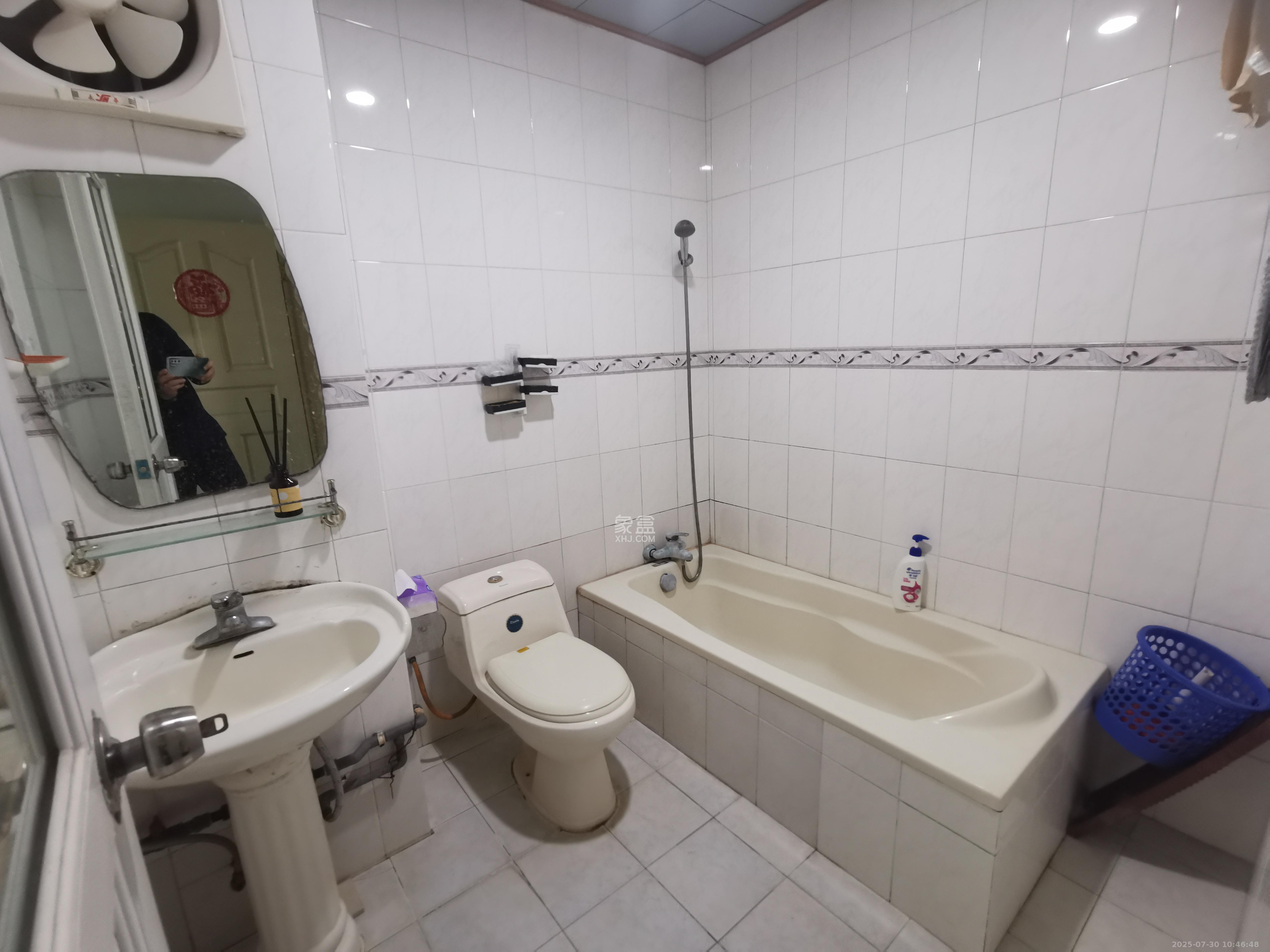 定王台公寓 3室2厅2卫 3200.0元/月 定王台公寓 3室2厅2卫 3200.0元/月室内图