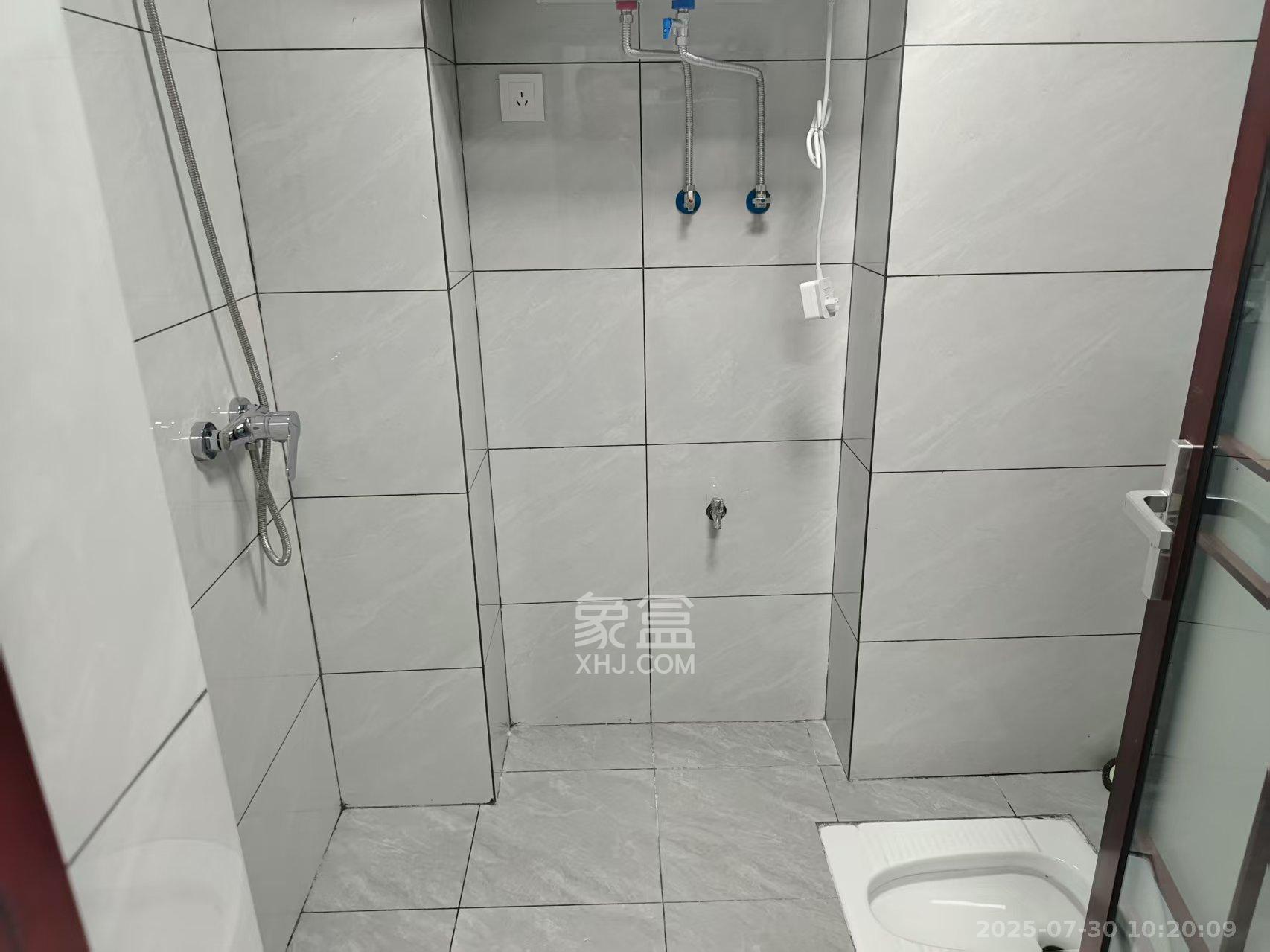 惠通才郡  1室1厅1卫    1800.0元/月室内图