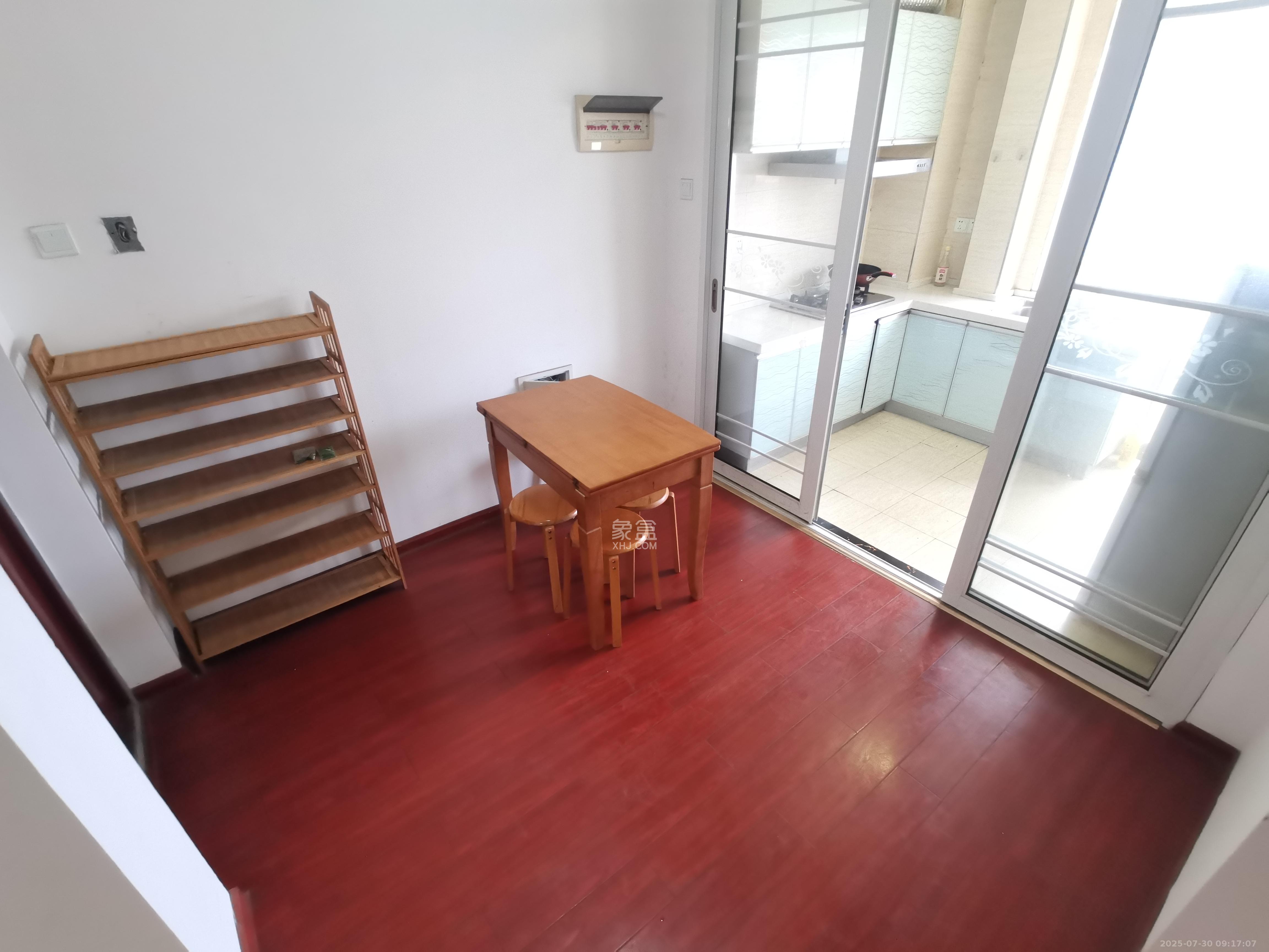 四方锦城 2室2厅1卫 2000.0元/月 四方锦城 2室2厅1卫 2000.0元/月室内图