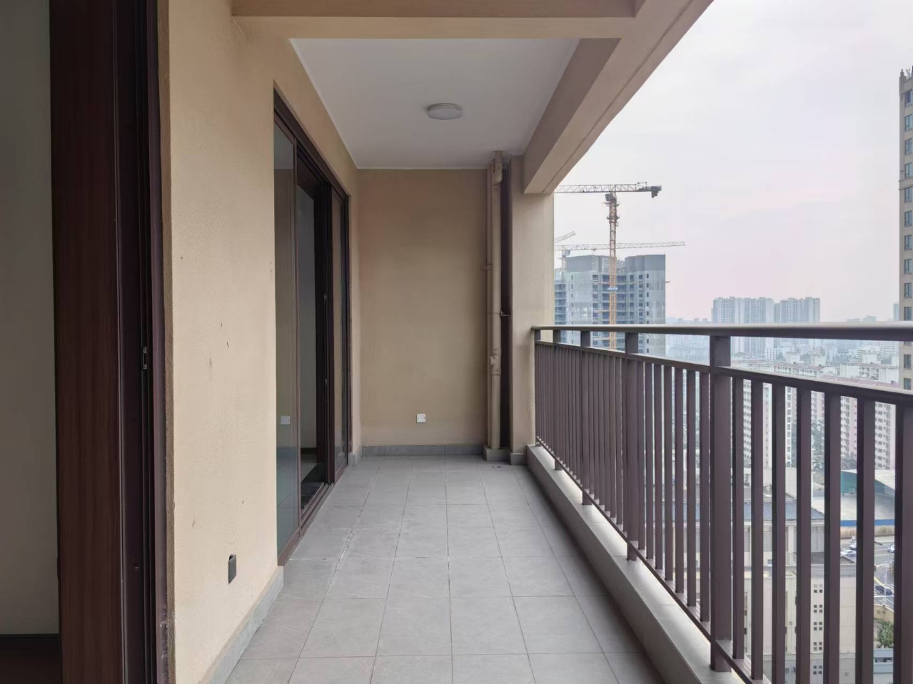 海航豪庭南苑 3室2厅2卫 5200.0元/月 海航豪庭南苑 3室2厅2卫 5200.0元/月室内图