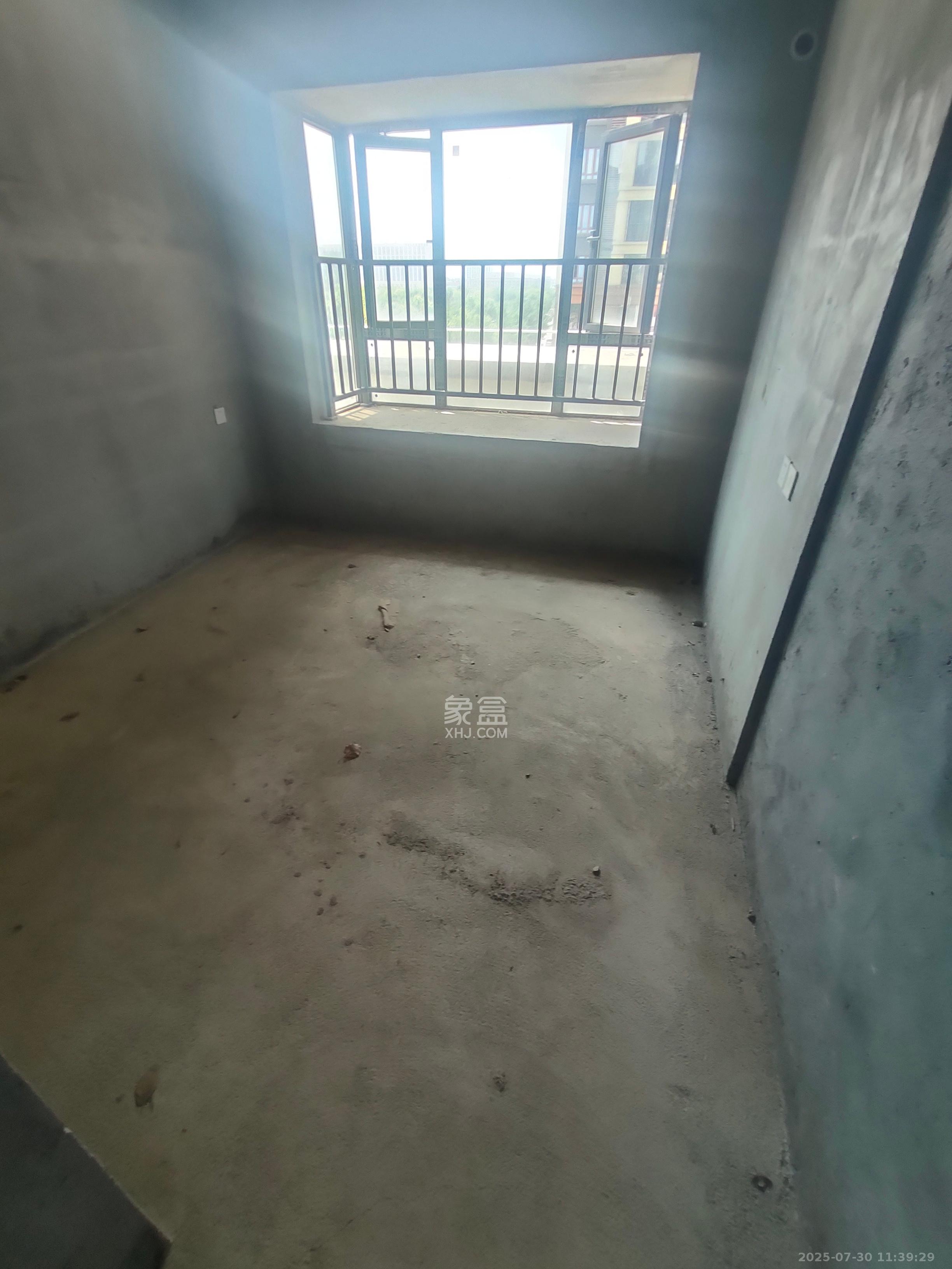 弘坤东昇 4室2厅2卫 1500.0元/月 弘坤东昇 4室2厅2卫 1500.0元/月室内图