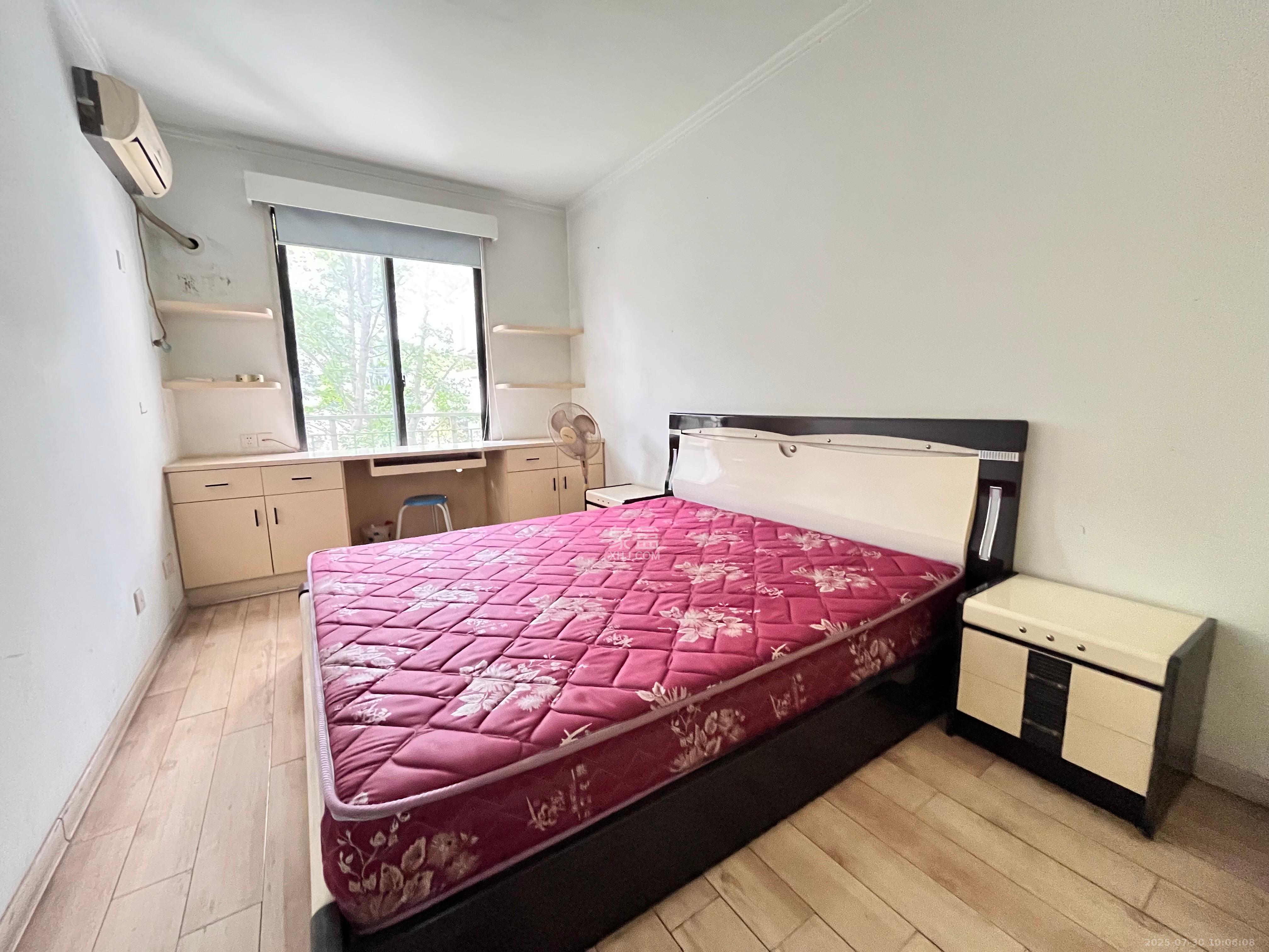 西街花园 3室2厅1卫 2800.0元/月 西街花园 3室2厅1卫 2800.0元/月室内图