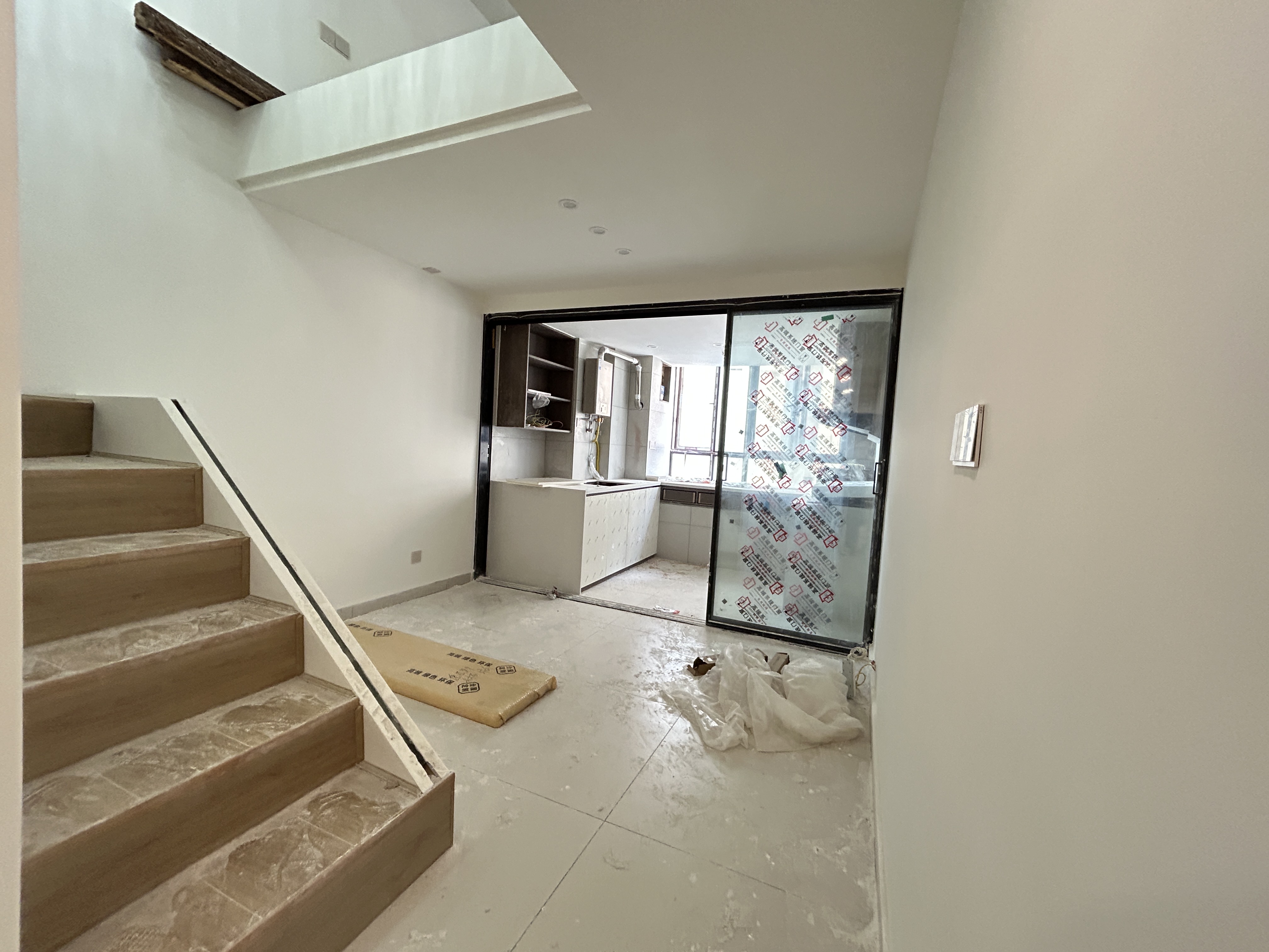 唯独逸臣公园 2室1厅1卫 1800.0元/月 唯独逸臣公园 2室1厅1卫 1800.0元/月室内图