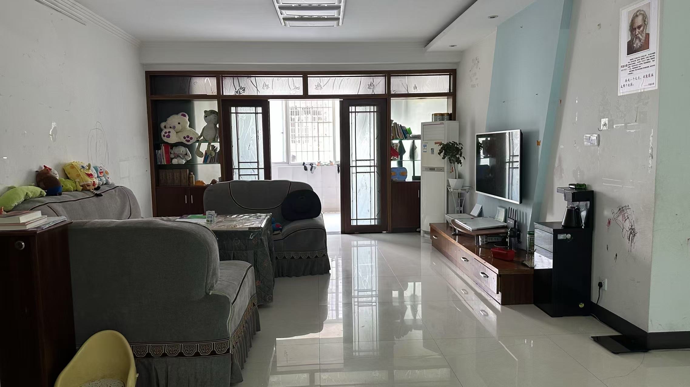 宏泰阳光家园  3室2厅2卫    1000.0元/月