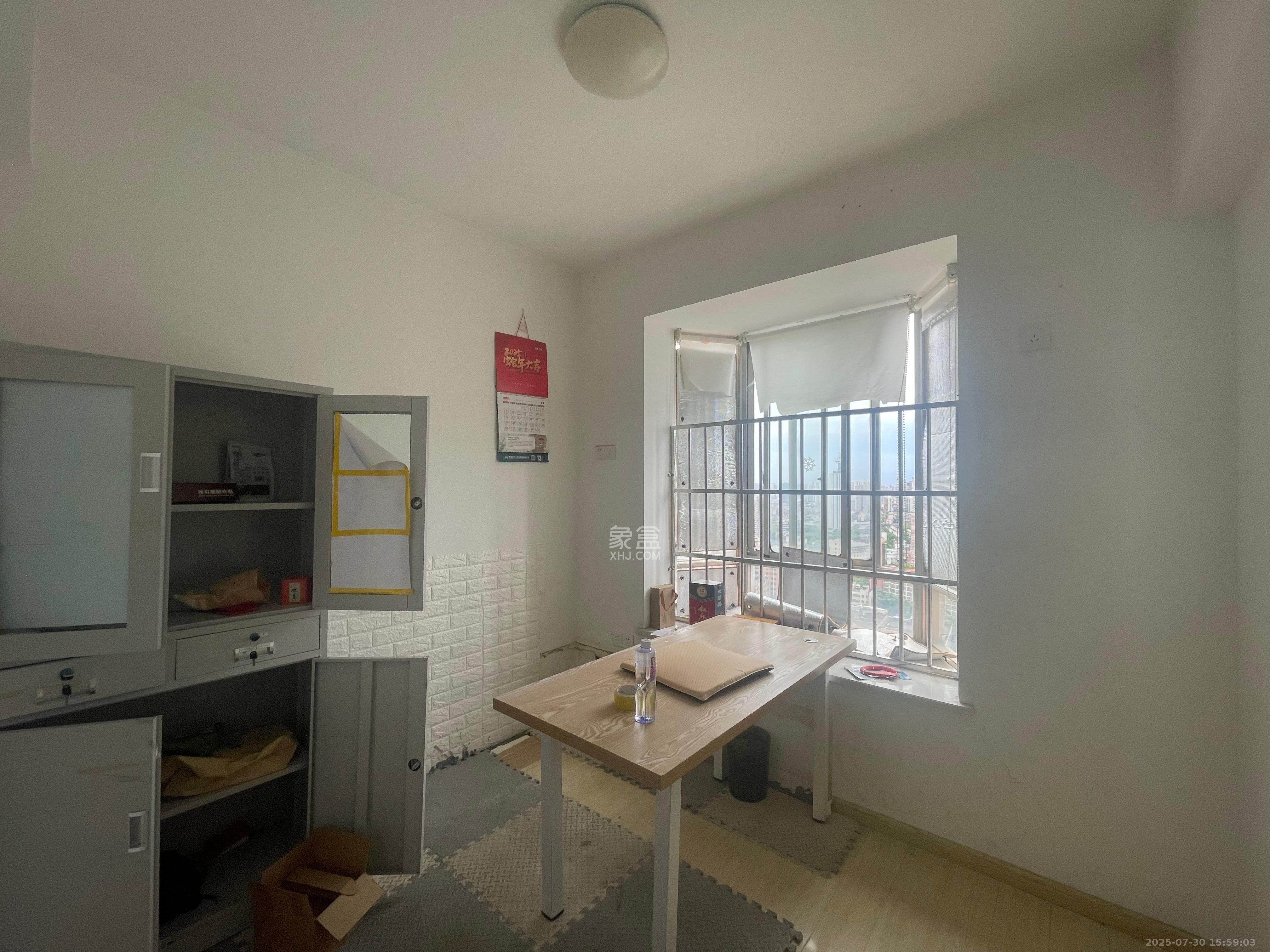 都市阳光大厦  3室2厅2卫    3500.0元/月 都市阳光大厦  3室2厅2卫    3500.0元/月室内图