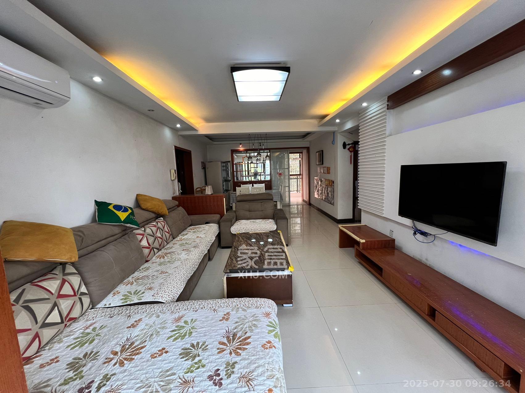 鑫天山水洲城 3室2厅2卫 2500.0元/月 鑫天山水洲城 3室2厅2卫 2500.0元/月室内图