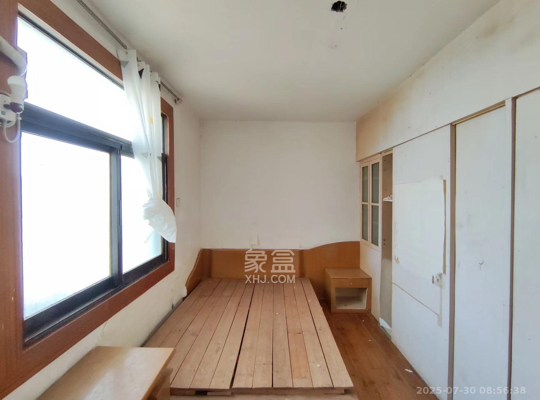 国立投资公司宿舍  2室1厅1卫    1600.0元/月室内图