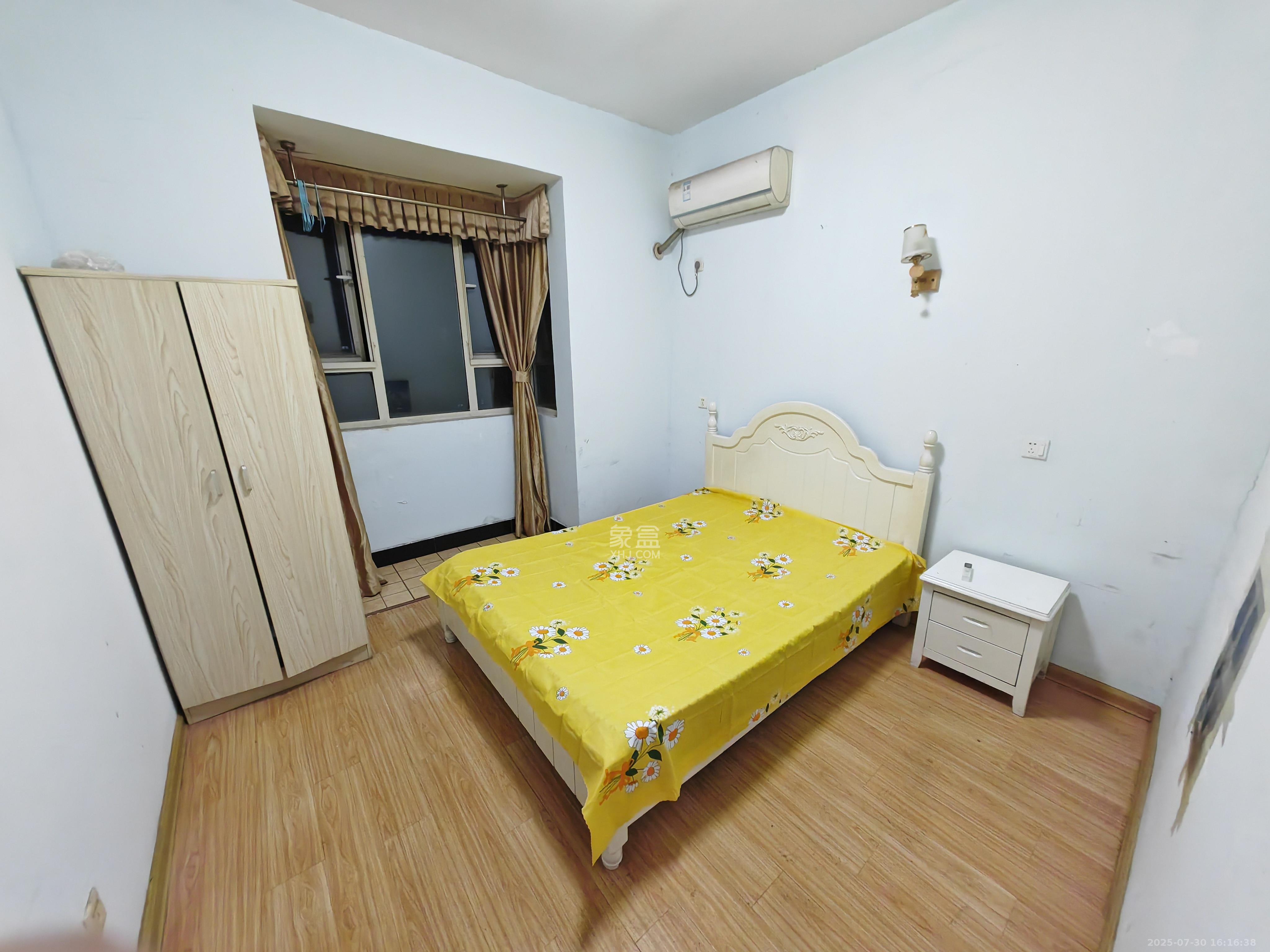 翡翠林居 3室2厅1卫 1200.0元/月 翡翠林居 3室2厅1卫 1200.0元/月室内图