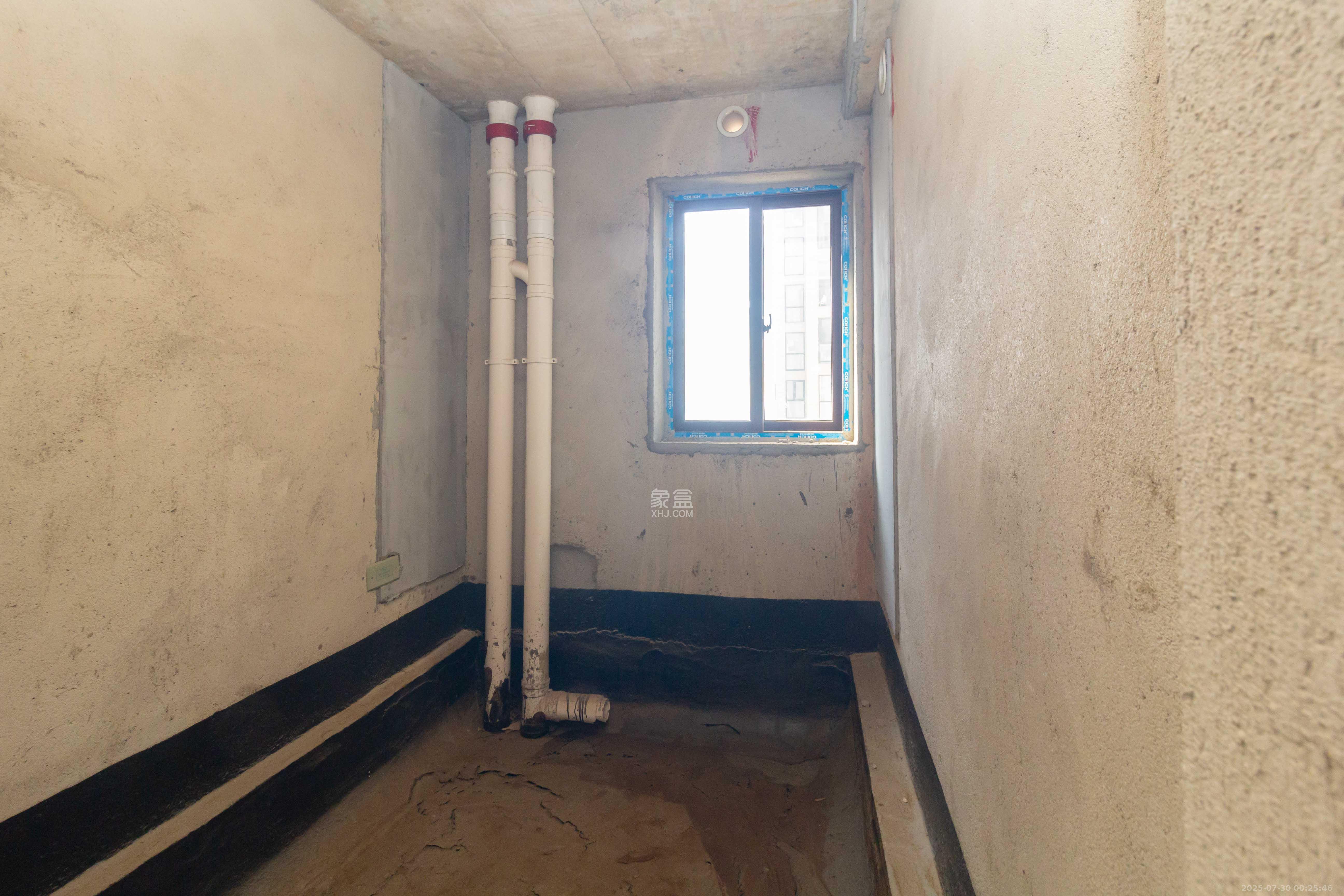 东方美地 4室2厅2卫 130.0万 东方美地 4室2厅2卫 130.0万卫生间