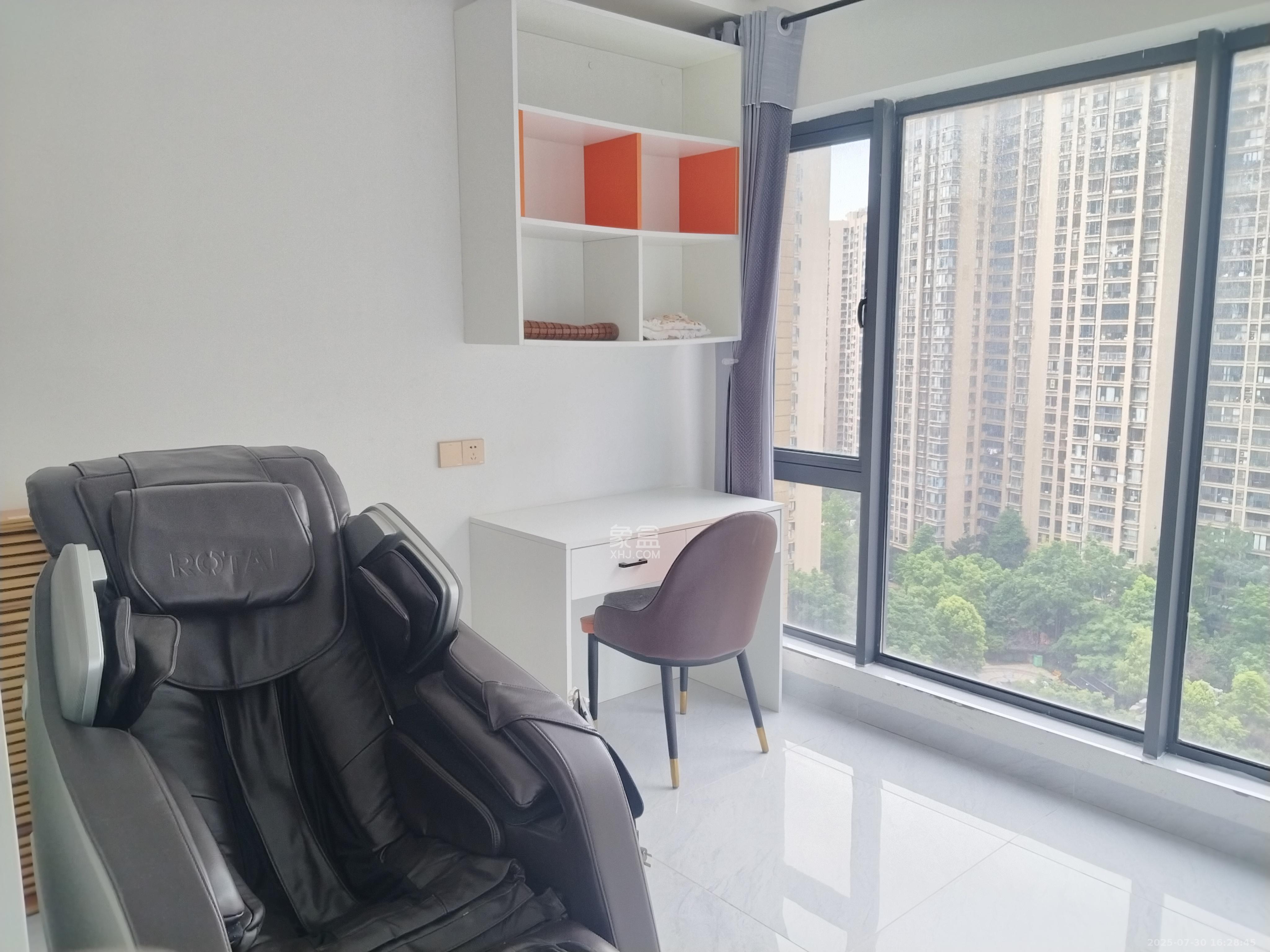 鑫远御文台一期 2室1厅1卫 1800.0元/月 鑫远御文台一期 2室1厅1卫 1800.0元/月室内图