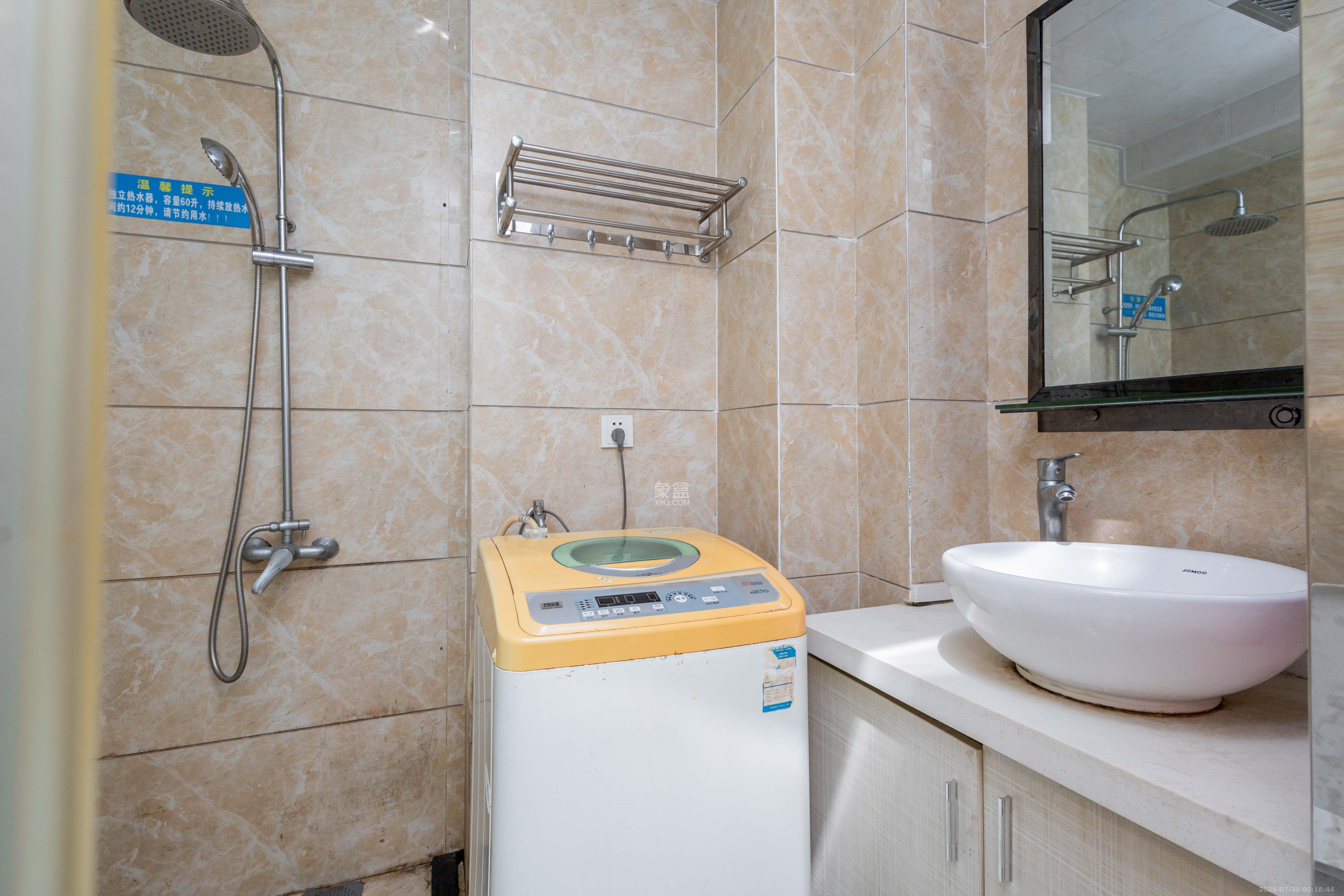 佐佑大厦  1室1厅1卫    12.8万卫生间