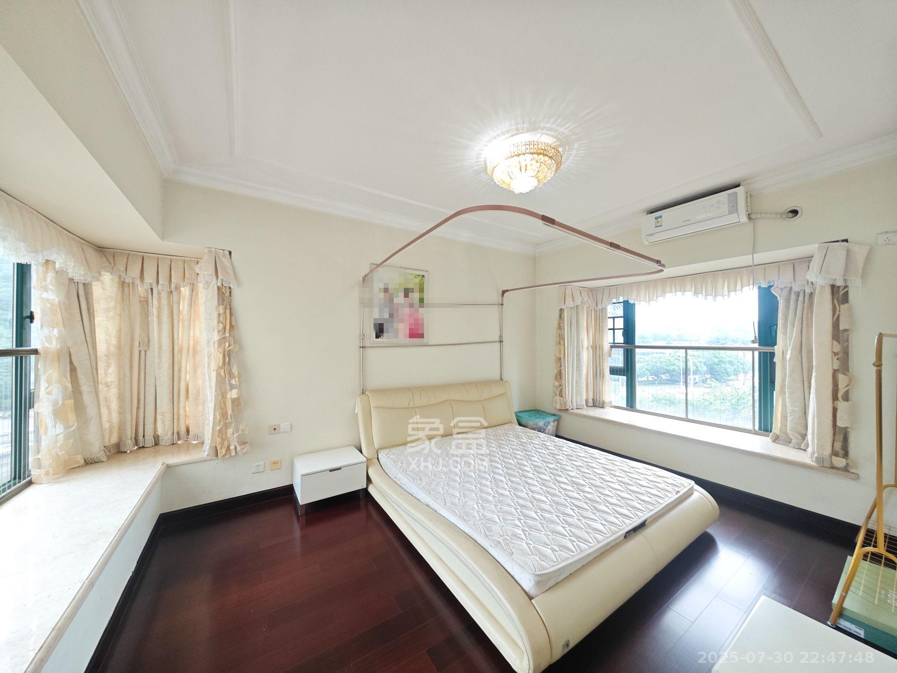 恒大城  3室2厅2卫    99.0万 恒大城  3室2厅2卫    99.0万卧室