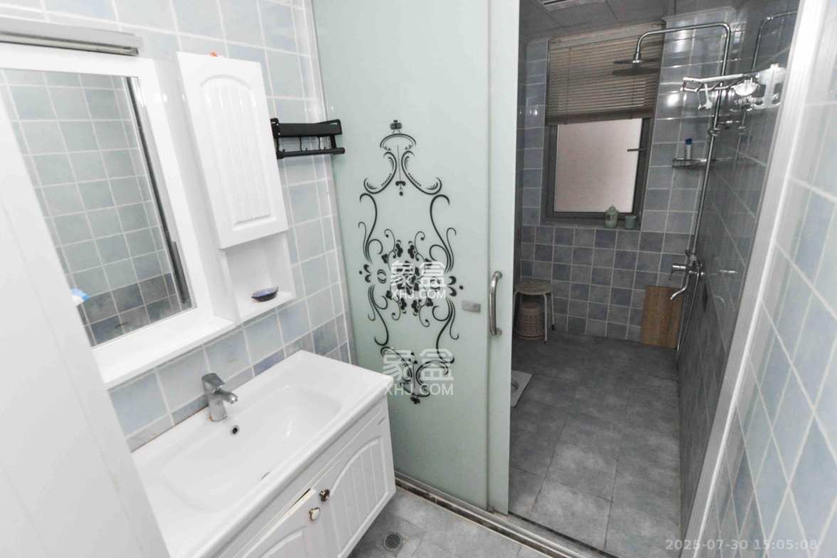 梅溪湖金茂悦(金悦雅苑) 3室2厅2卫 3300.0元/月 梅溪湖金茂悦(金悦雅苑) 3室2厅2卫 3300.0元/月室内图