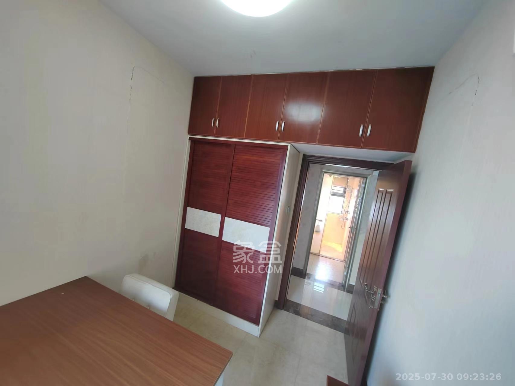 莱茵城 3室2厅2卫 2300.0元/月 莱茵城 3室2厅2卫 2300.0元/月室内图