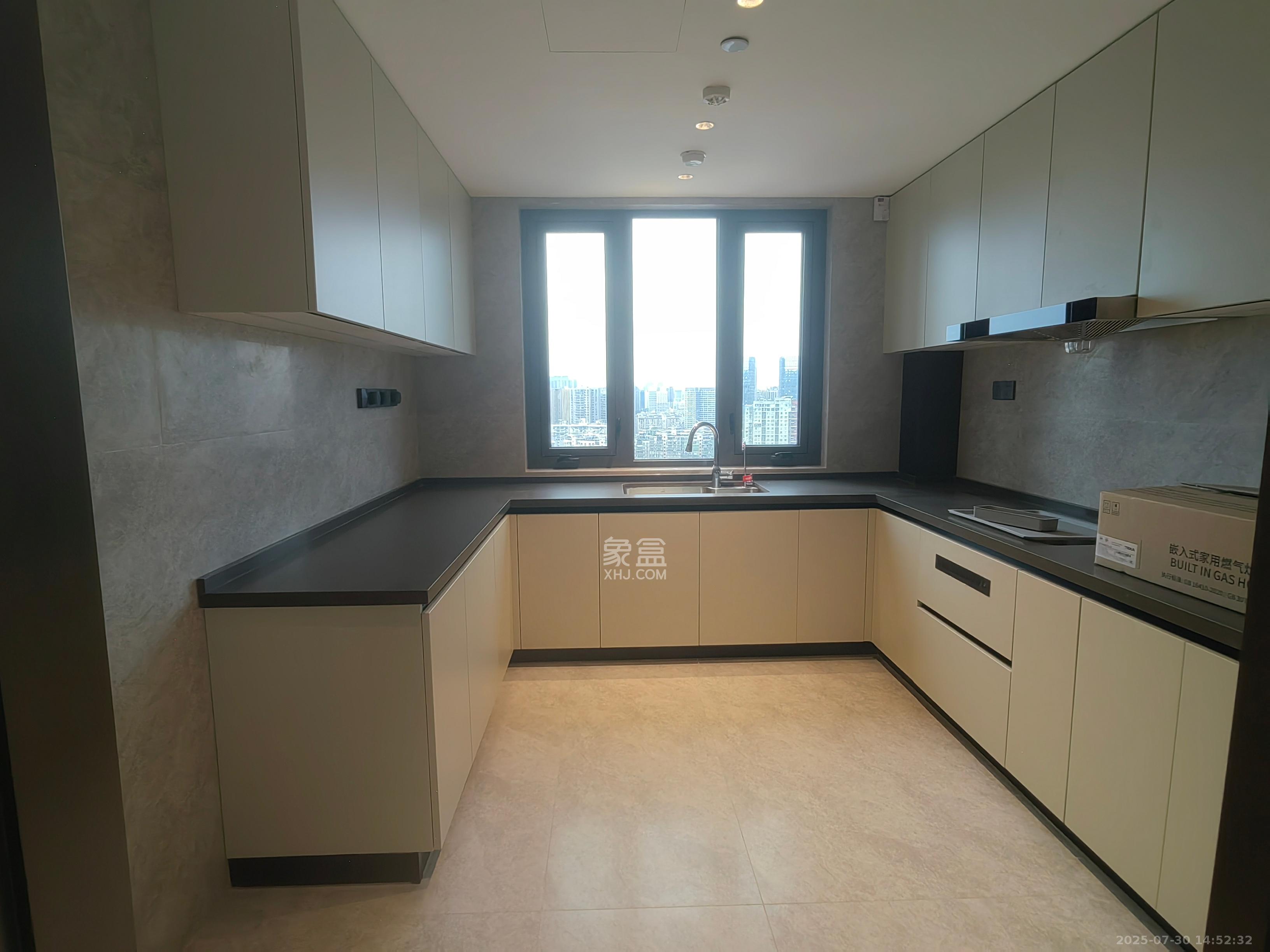 长沙悦府(华润万象城)  4室2厅3卫    25000.0元/月 长沙悦府(华润万象城)  4室2厅3卫    25000.0元/月室内图