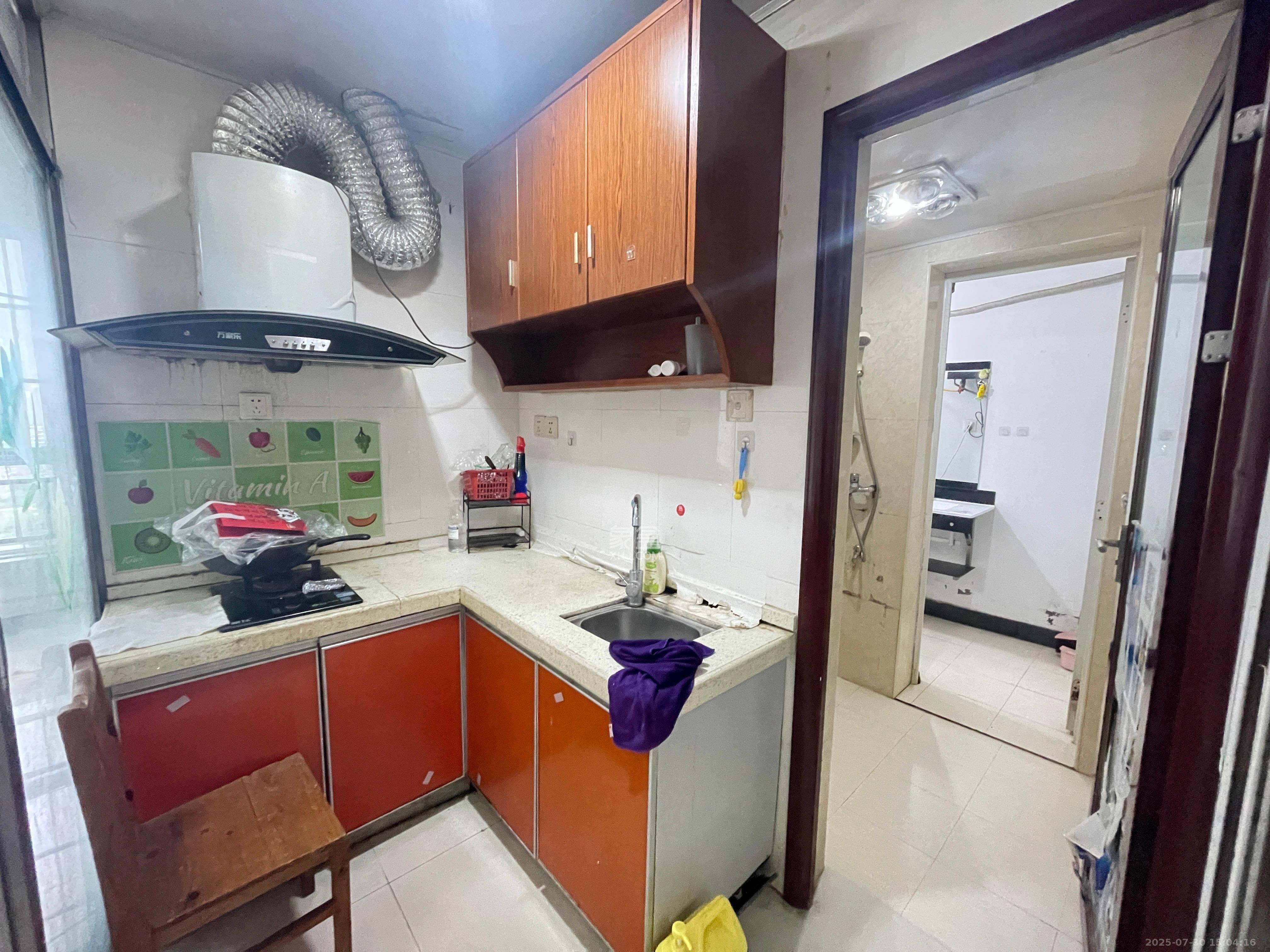 汇都公寓  2室1厅1卫    1800.0元/月 汇都公寓  2室1厅1卫    1800.0元/月室内图