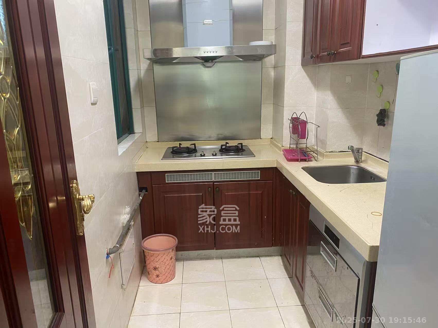 恒大华府 3室2厅1卫 2300.0元/月 恒大华府 3室2厅1卫 2300.0元/月室内图