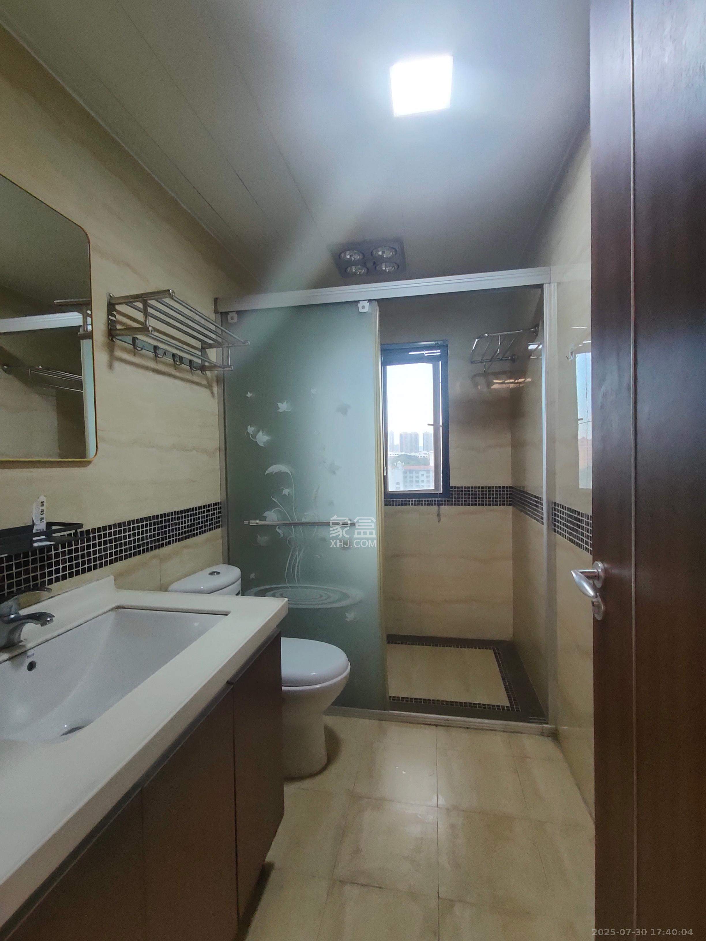 万科城市花园  2室1厅1卫    2000.0元/月室内图