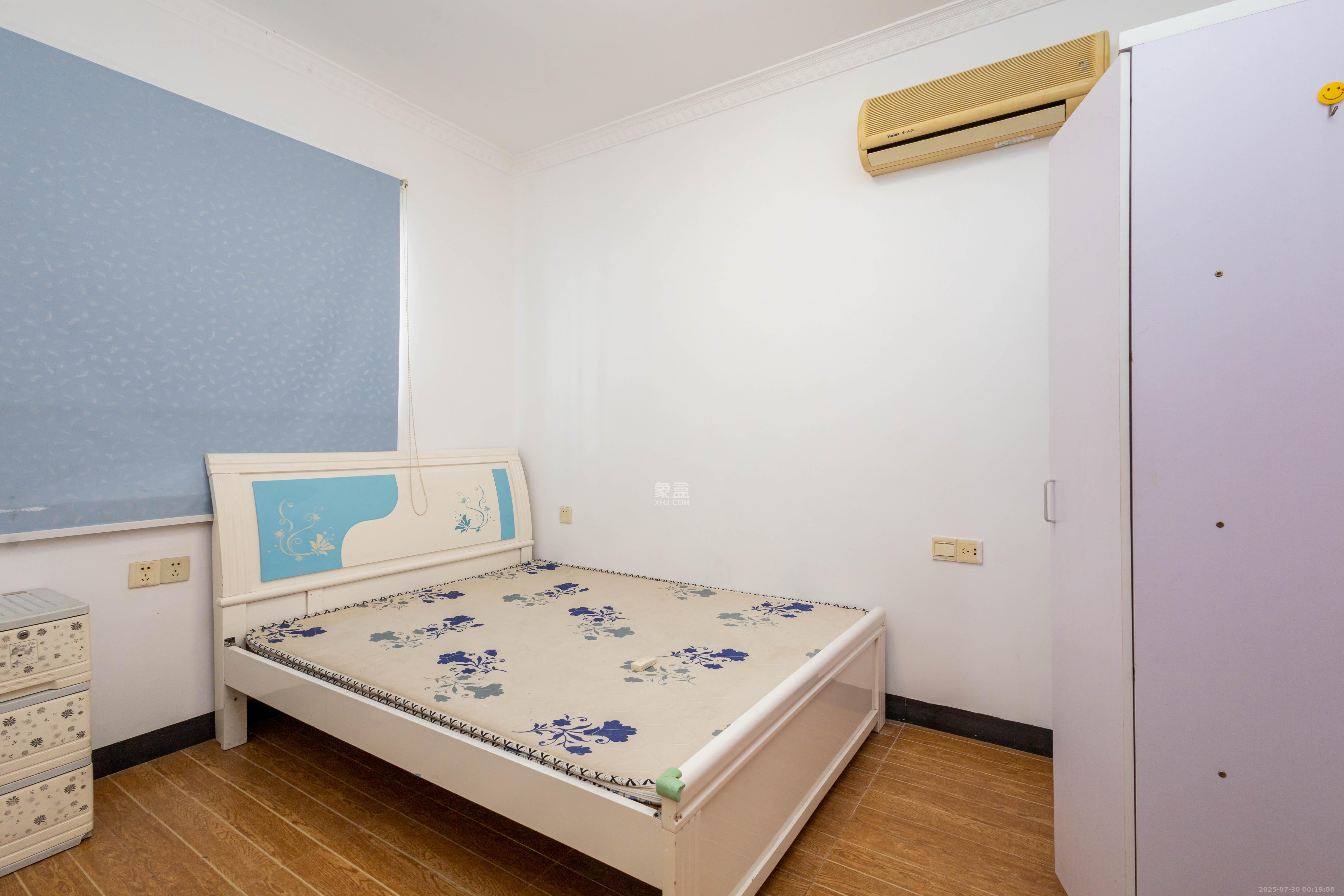 高林仕家 3室2厅1卫 65.0万 高林仕家 3室2厅1卫 65.0万卧室