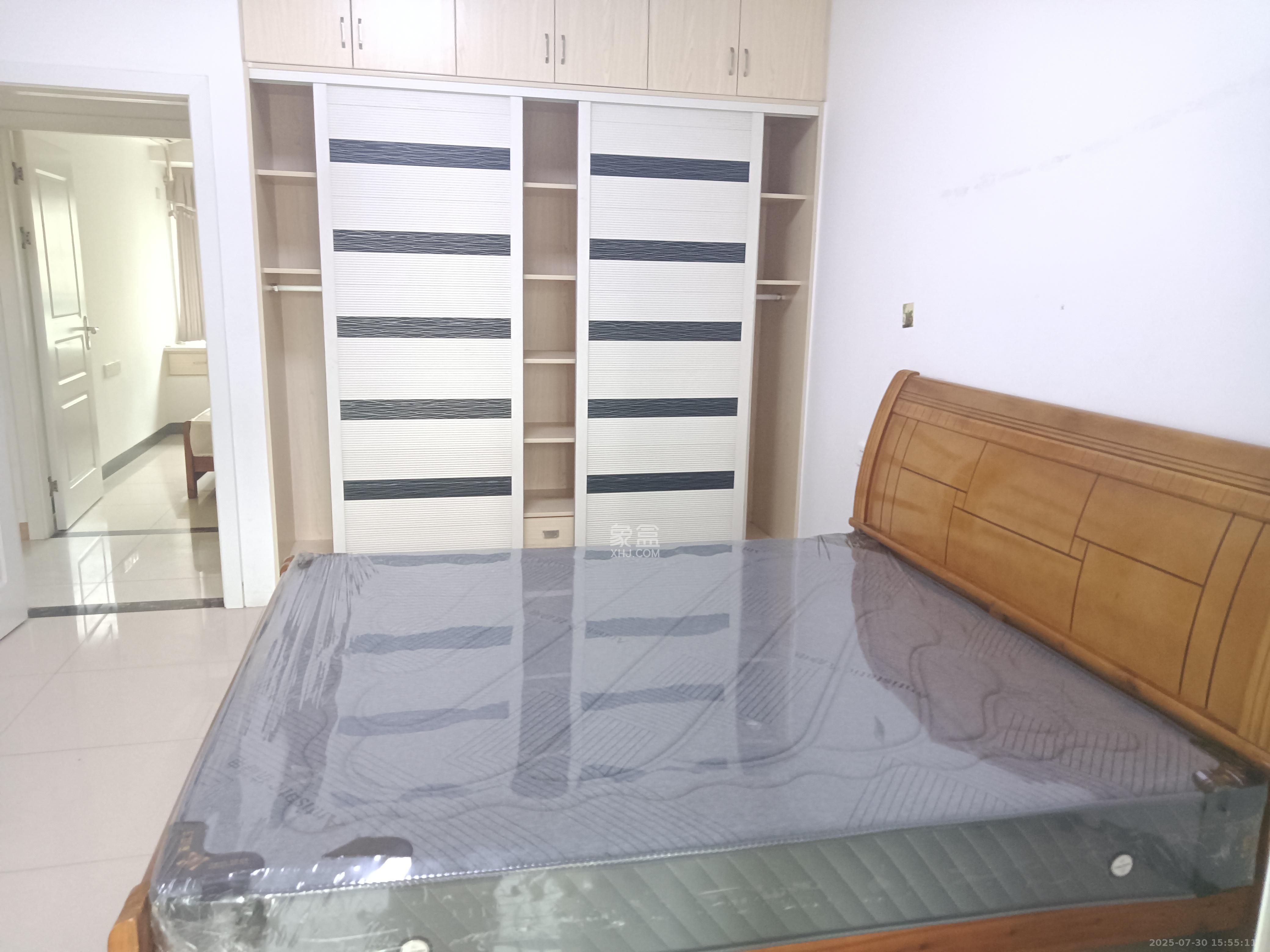 家和苑(原梅溪湖保障性住房一期) 3室2厅1卫 2600.0元/月 家和苑(原梅溪湖保障性住房一期) 3室2厅1卫 2600.0元/月室内图