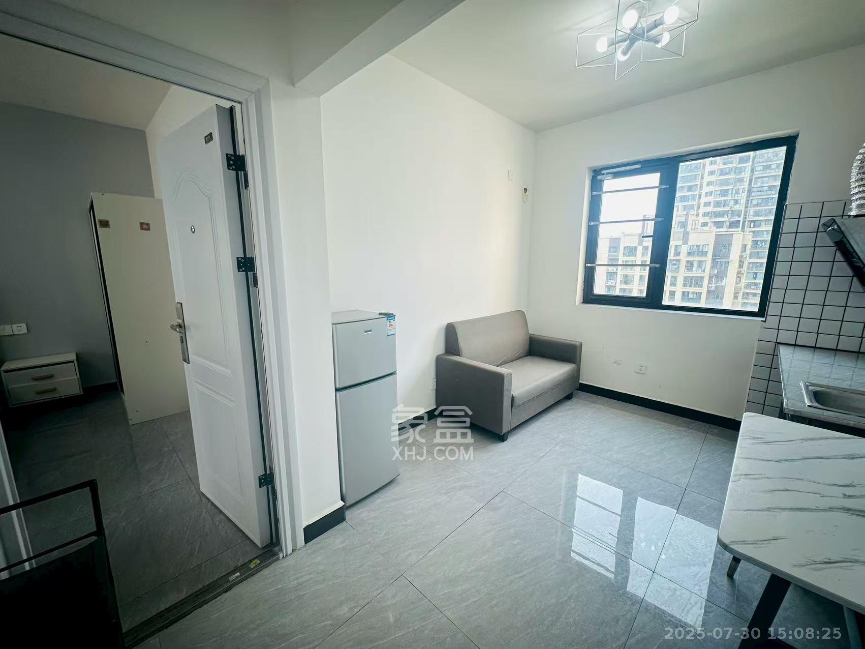 旭辉美的东樾城  1室1厅1卫    1500.0元/月室内图