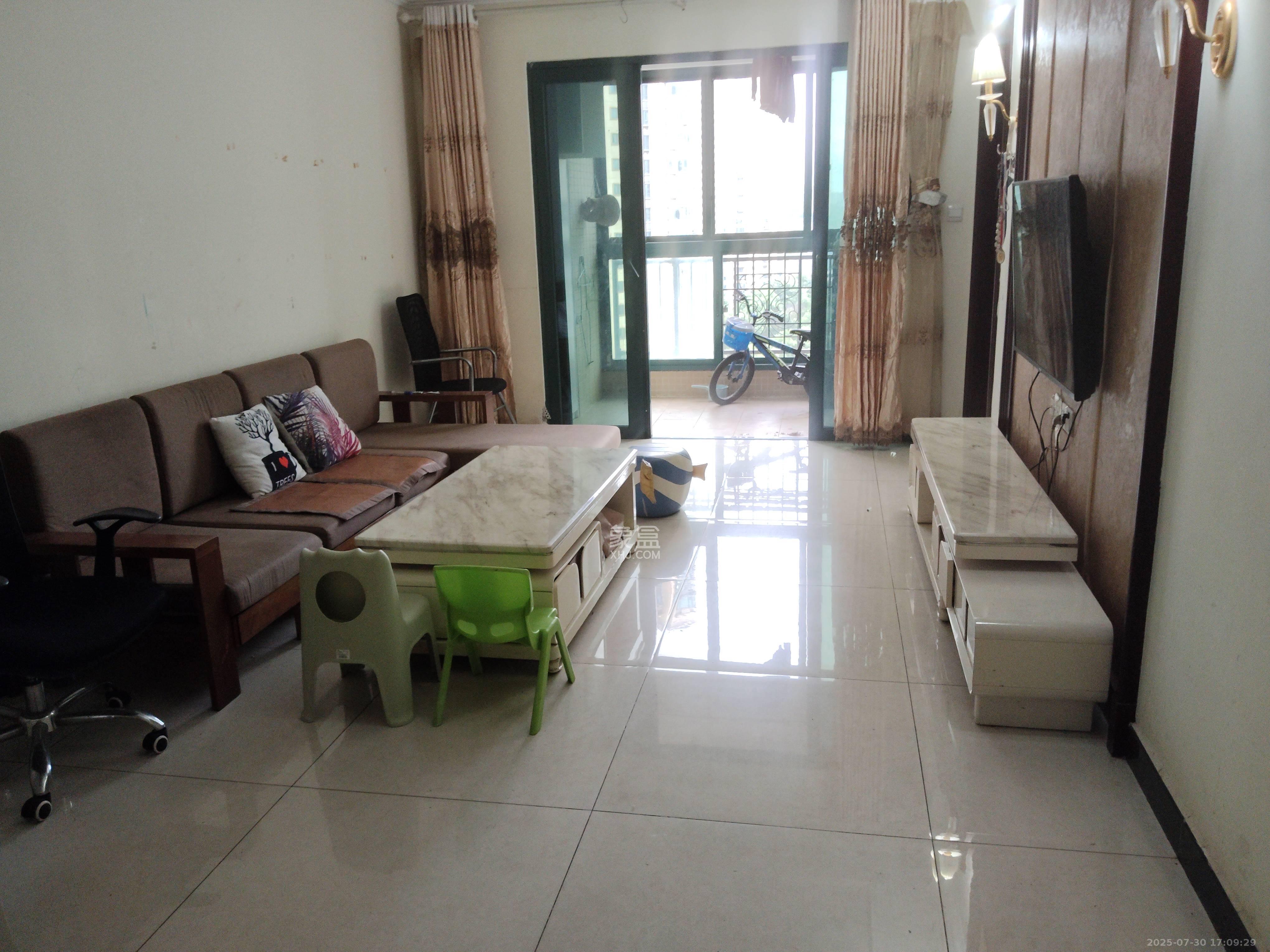 恒大雅苑 2室2厅2卫 2000.0元/月 恒大雅苑 2室2厅2卫 2000.0元/月室内图