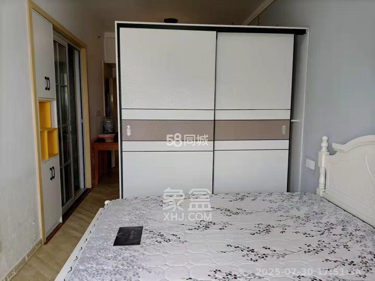 城市时光  1室0厅1卫    1350.0元/月室内图