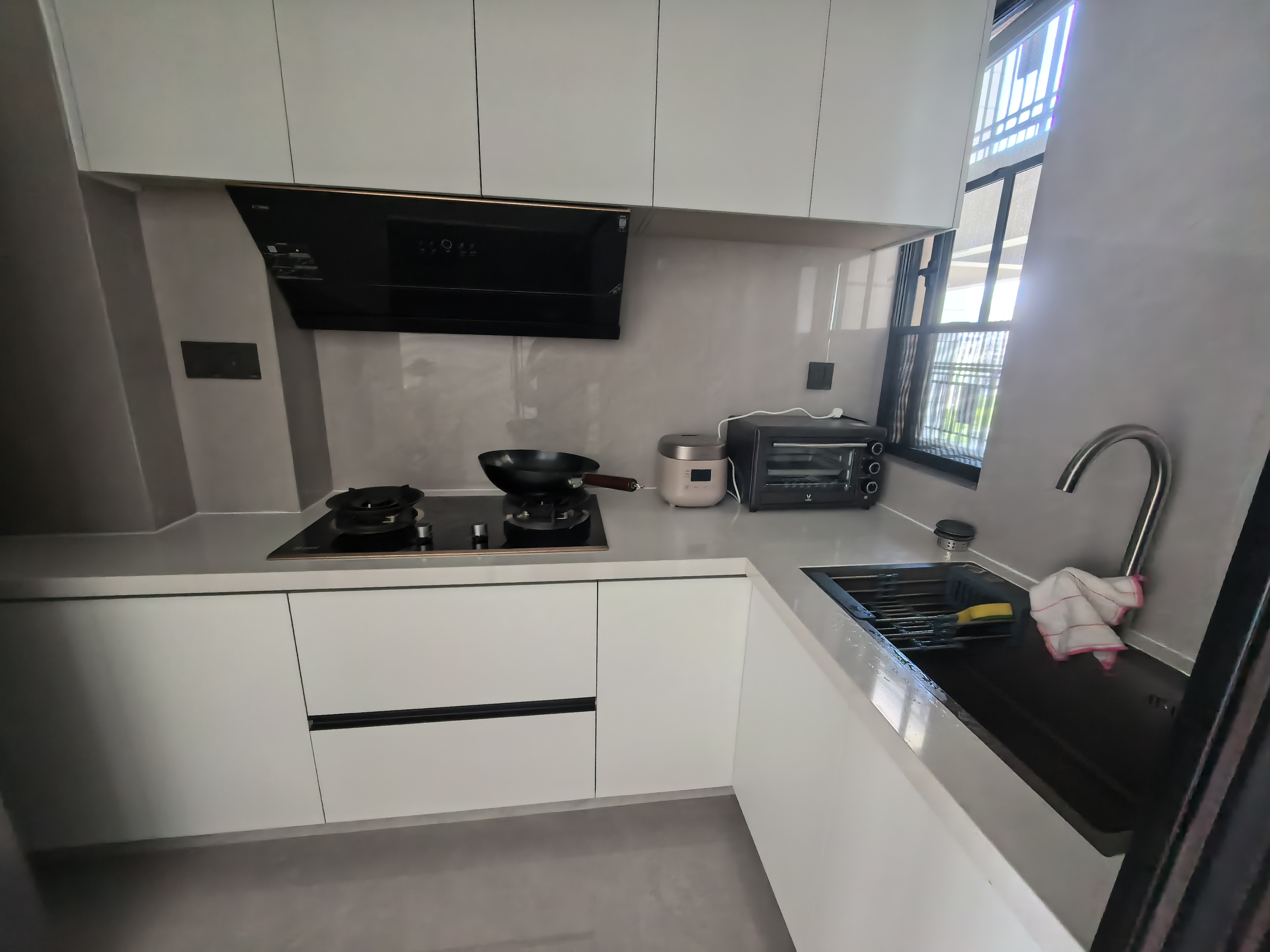 荣盛花语书苑 3室2厅1卫 2100.0元/月 荣盛花语书苑 3室2厅1卫 2100.0元/月室内图