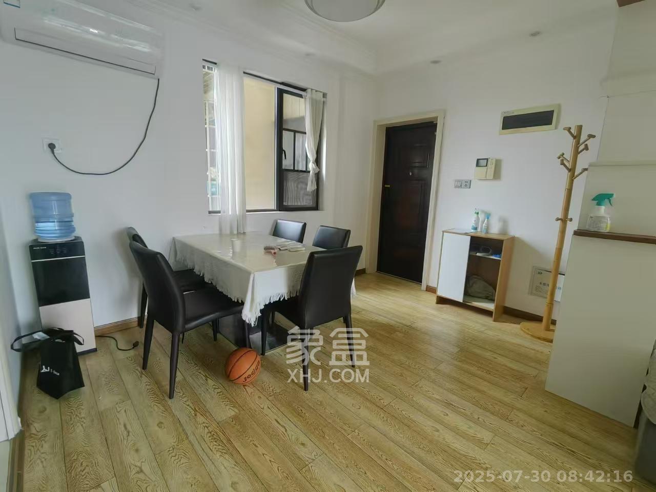 卓越蔚蓝海岸三期 2室2厅1卫 2500.0元/月 卓越蔚蓝海岸三期 2室2厅1卫 2500.0元/月室内图