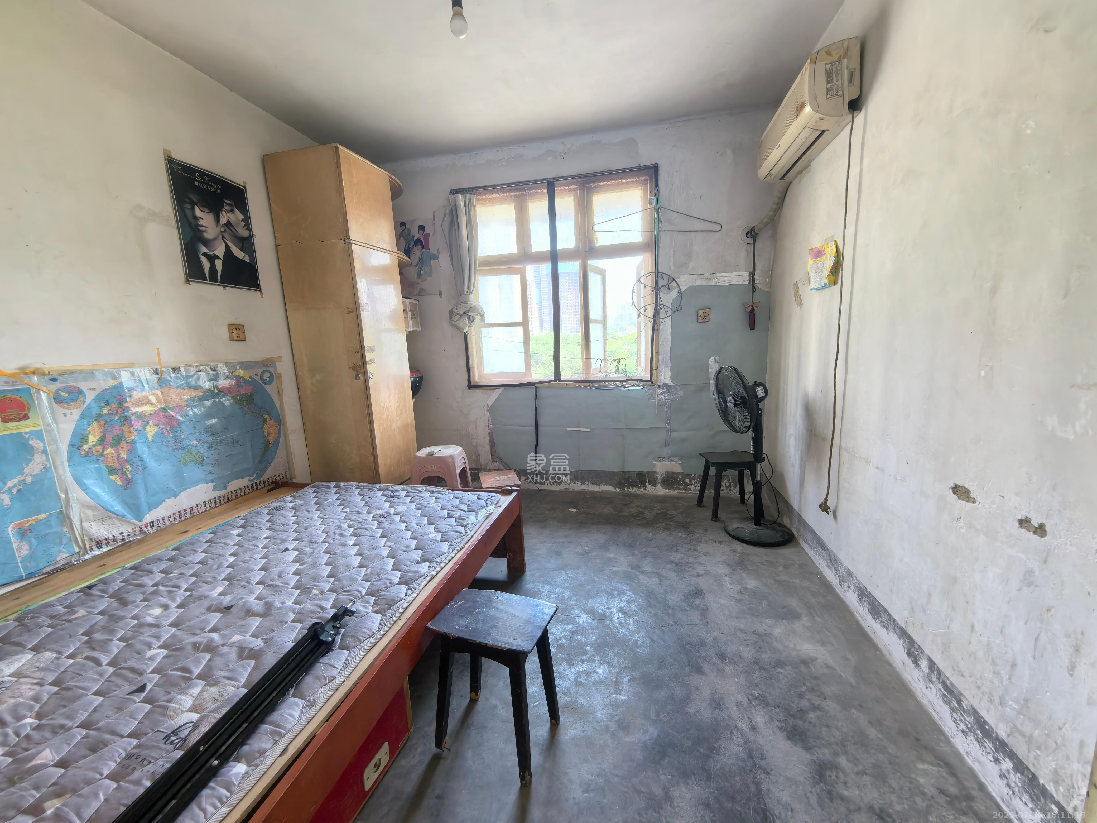 新天小区 3室2厅1卫 1000.0元/月 新天小区 3室2厅1卫 1000.0元/月室内图