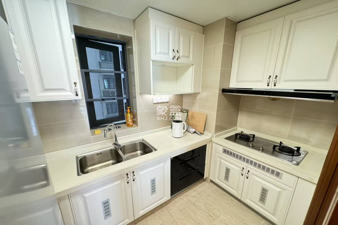 恒大美丽沙天璟湾 2室2厅1卫 2800.00元/月 恒大美丽沙天璟湾 2室2厅1卫 2800.00元/月室内图