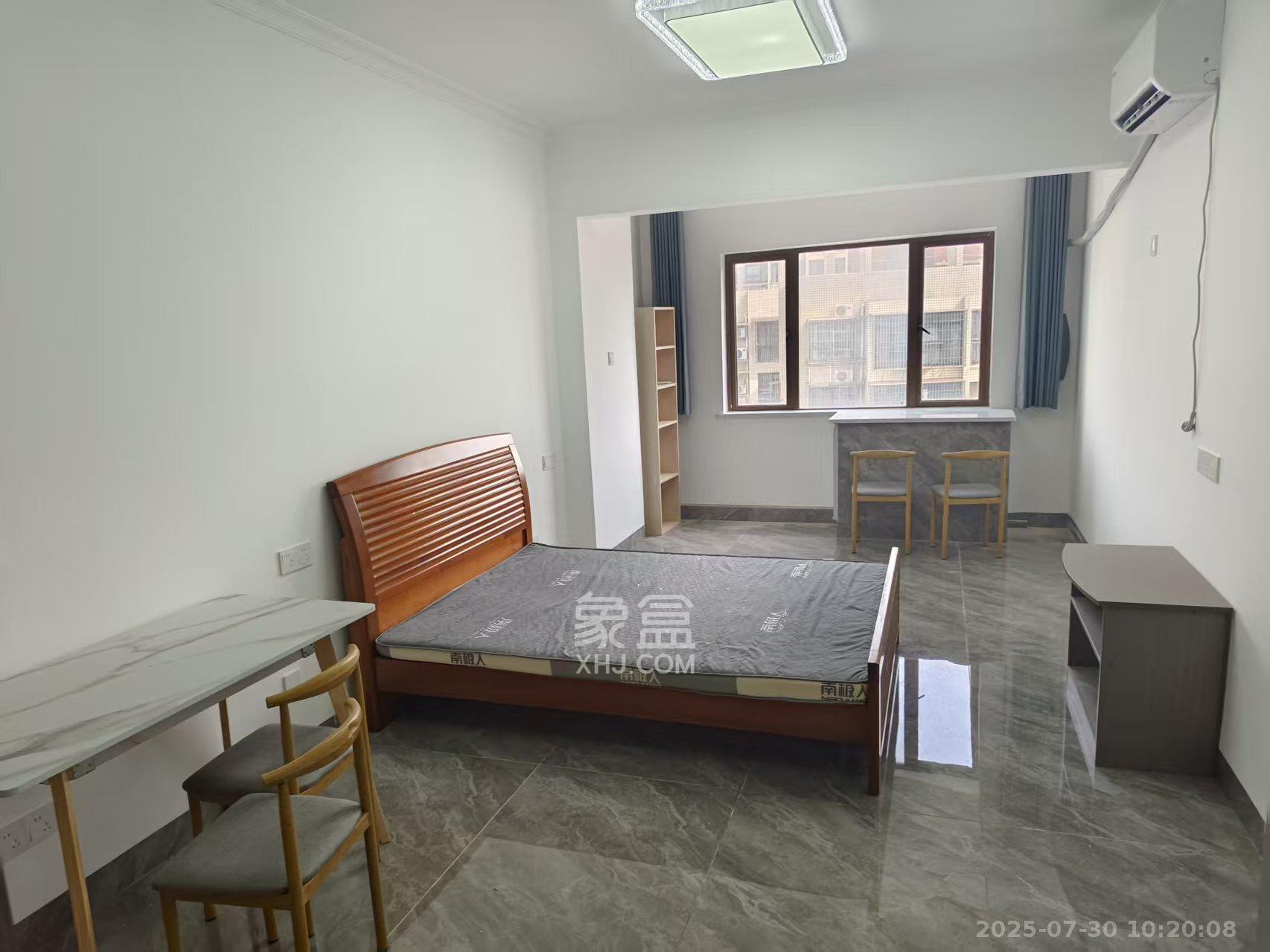 惠通才郡  1室1厅1卫    1800.0元/月室内图