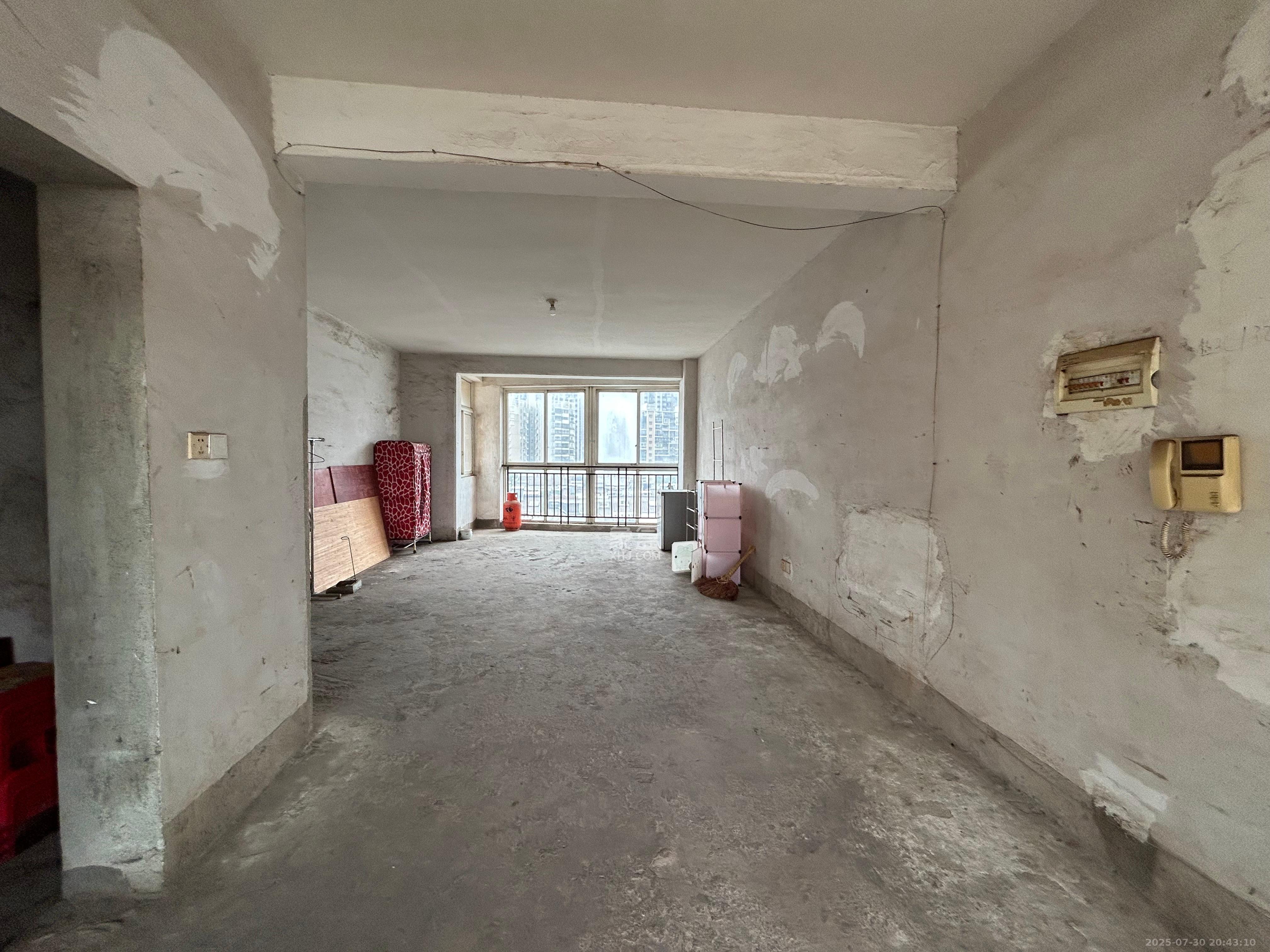 幸福洋房  4室2厅1卫    1500.0元/月 幸福洋房  4室2厅1卫    1500.0元/月