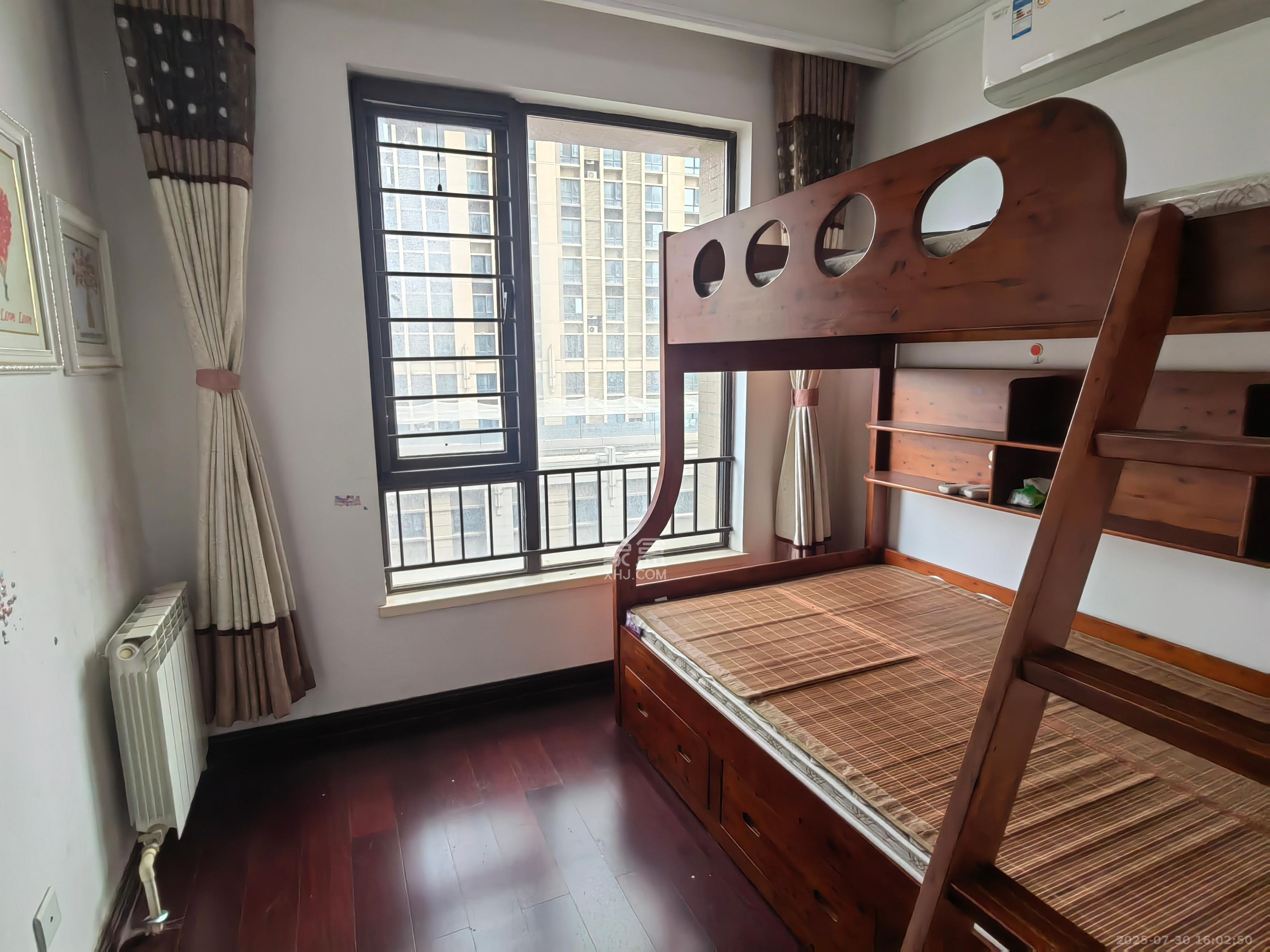 中海国际二期 4室2厅2卫 2600.0元/月 中海国际二期 4室2厅2卫 2600.0元/月室内图