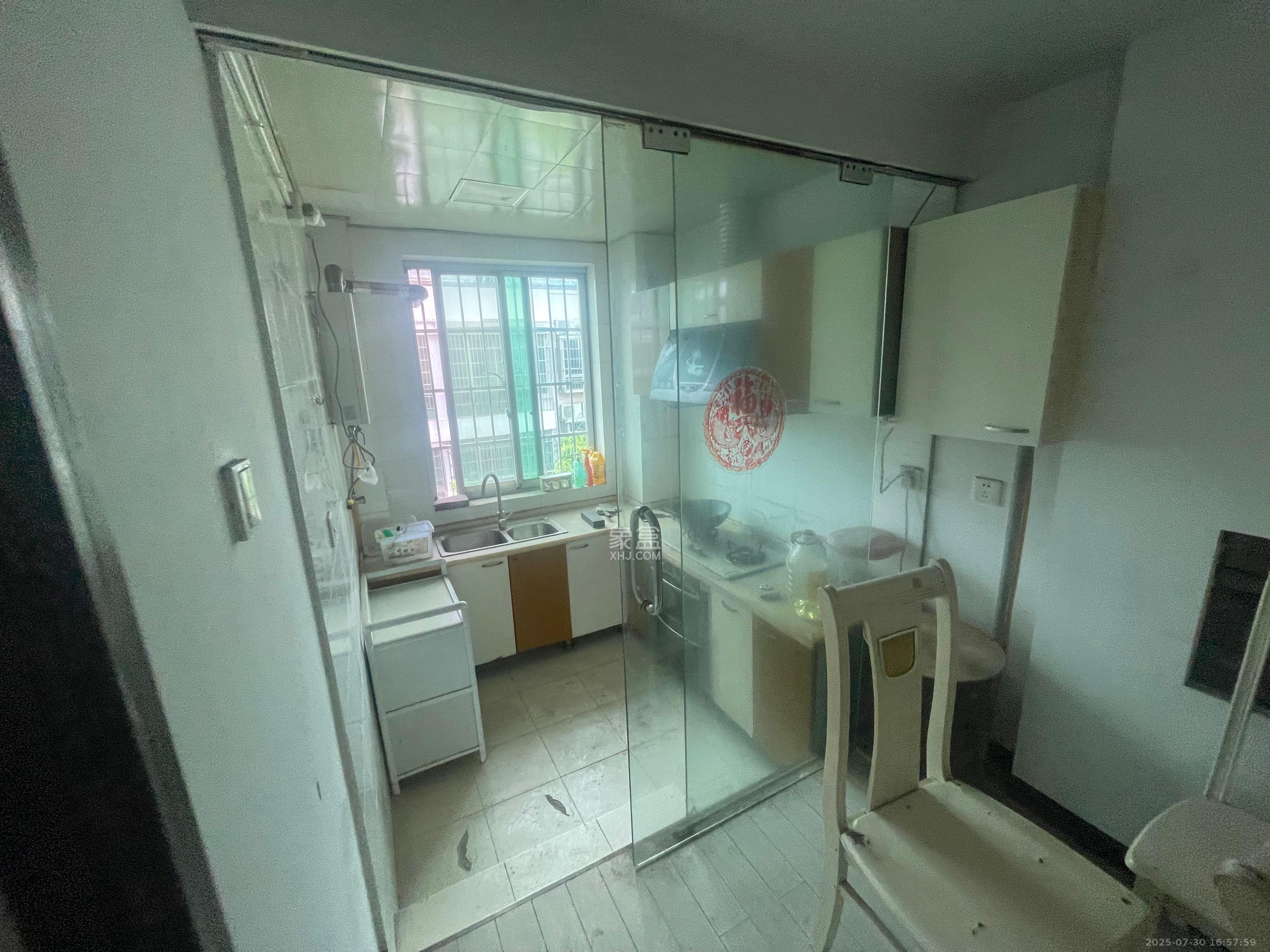 中南汽车世界 3室2厅1卫 1000.0元/月 中南汽车世界 3室2厅1卫 1000.0元/月室内图