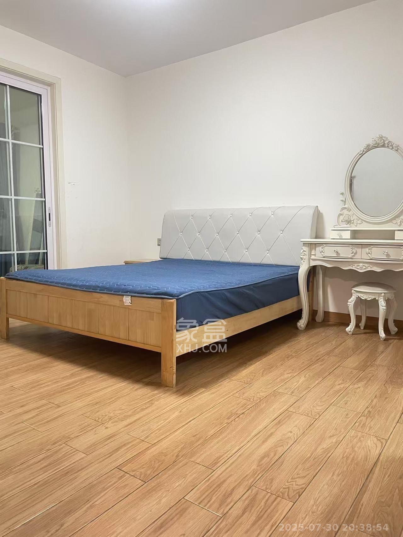 湘府名邸(同力家园) 4室0厅0卫 2800.0元/月 湘府名邸(同力家园) 4室0厅0卫 2800.0元/月室内图