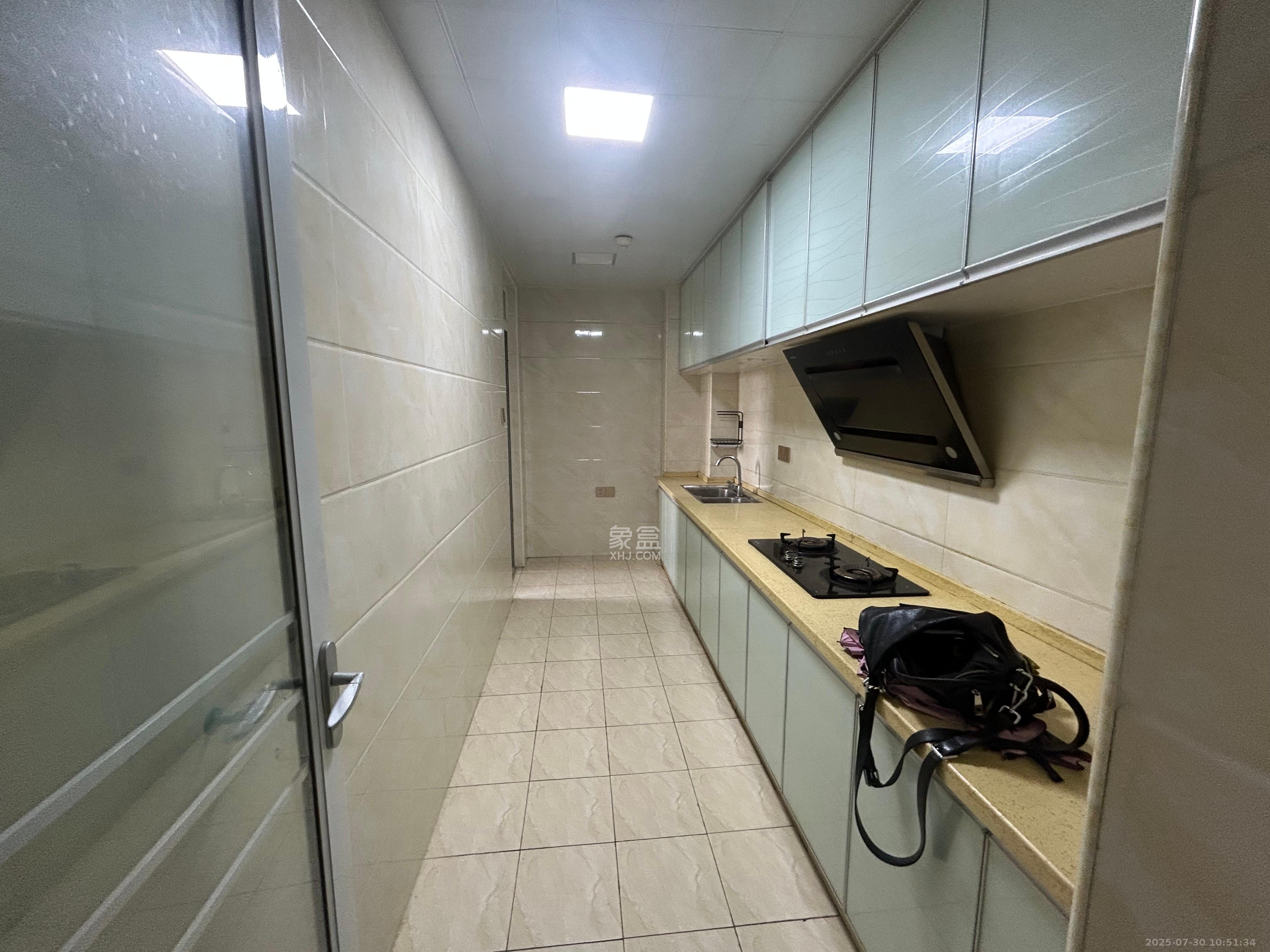 北辰三角洲E6区  3室2厅1卫    3200.0元/月室内图