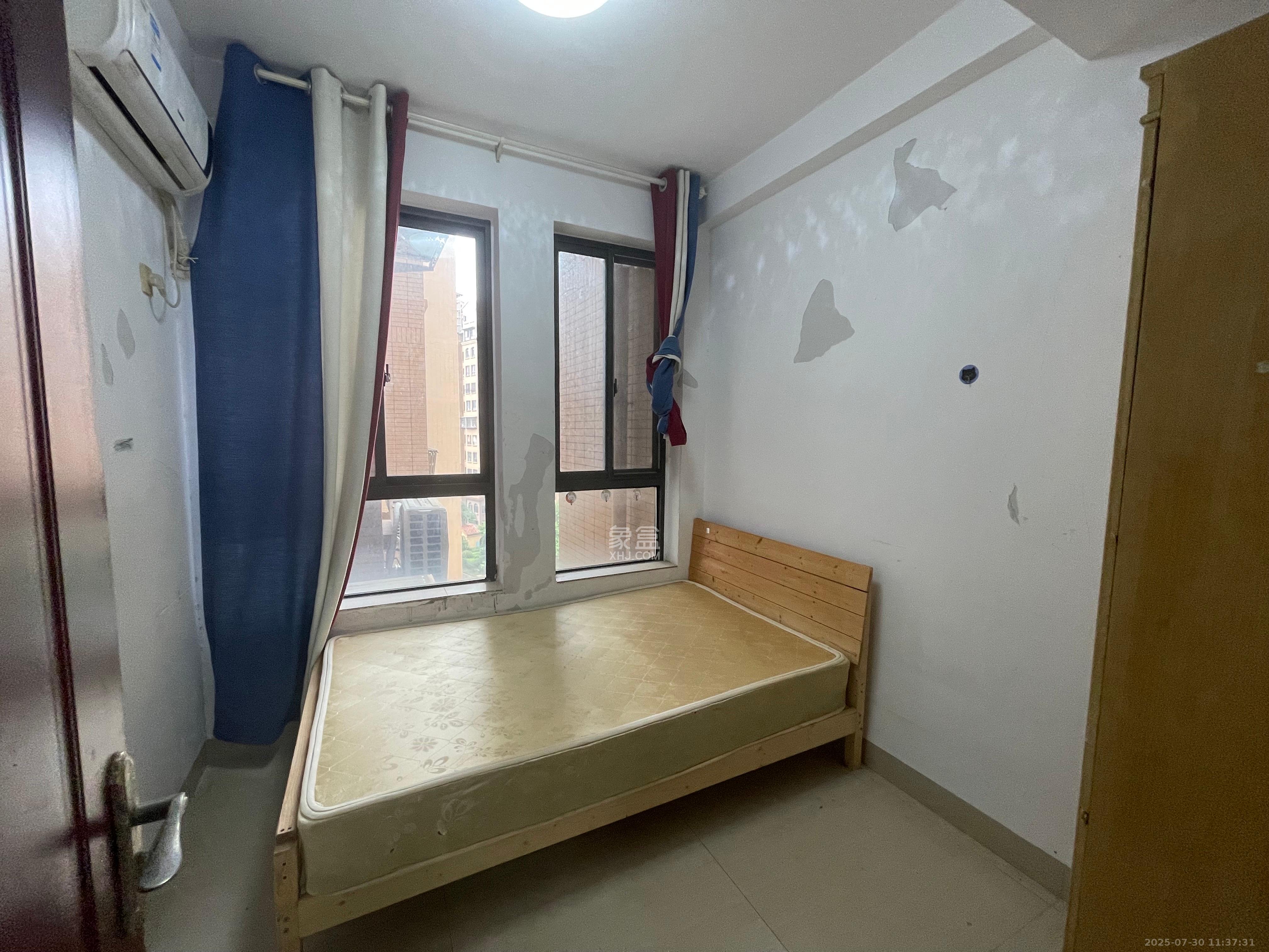 中信凯旋蓝岸(中信新城三期) 3室1厅1卫 2000.0元/月 中信凯旋蓝岸(中信新城三期) 3室1厅1卫 2000.0元/月室内图