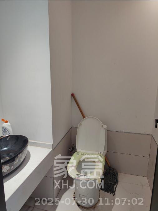 新天地步步高  1室1厅1卫    2200.0元/月 新天地步步高  1室1厅1卫    2200.0元/月室内图