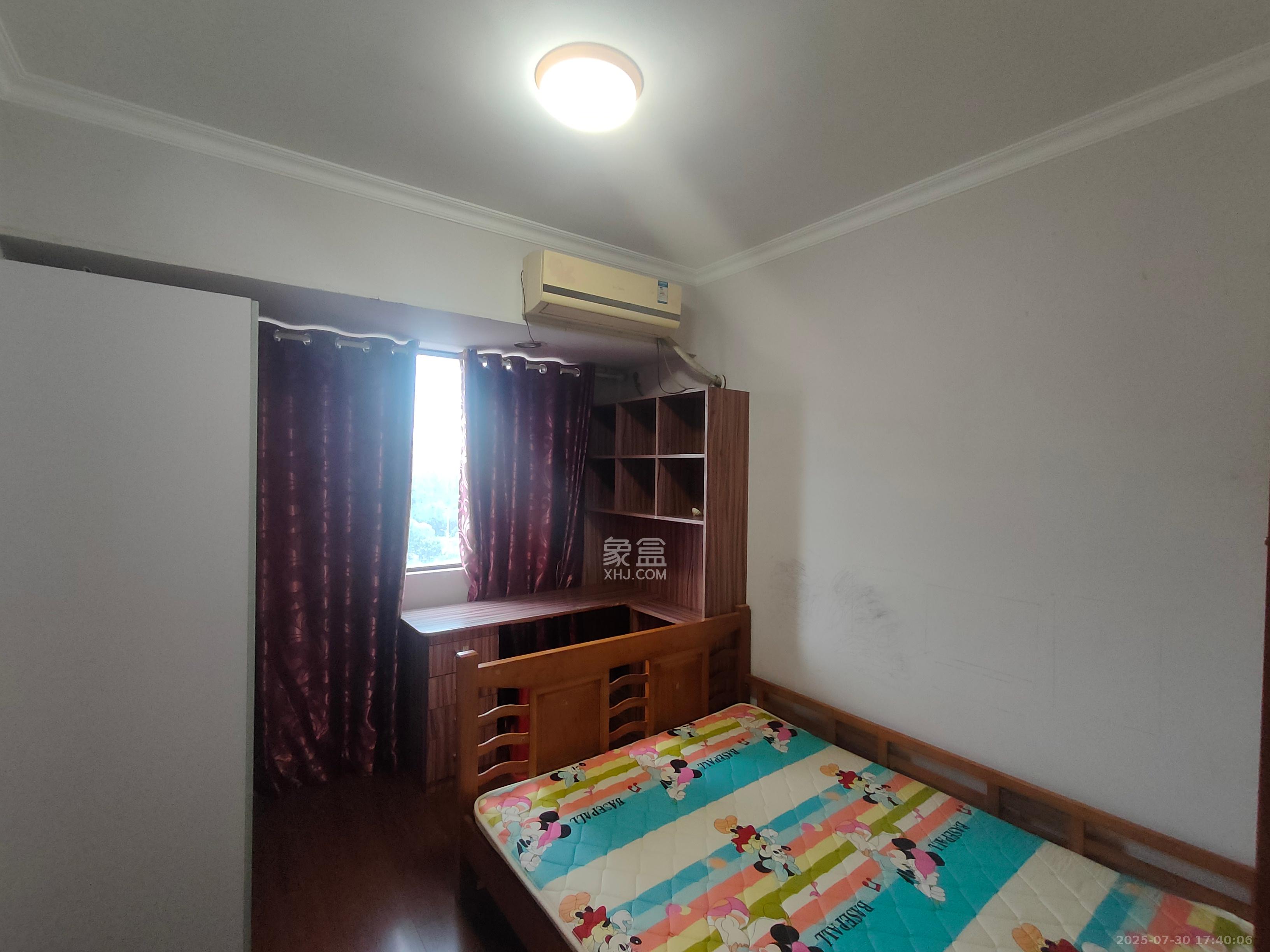 万科城市花园  2室1厅1卫    2000.0元/月室内图