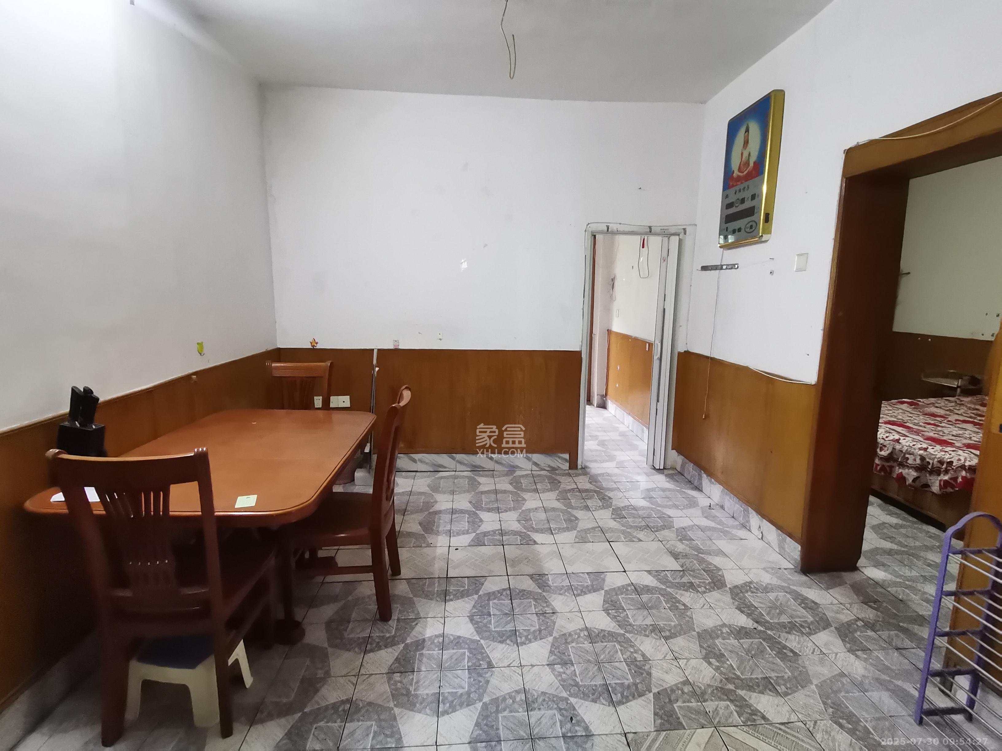 红旗区二片 2室1厅1卫 1500.0元/月 红旗区二片 2室1厅1卫 1500.0元/月室内图