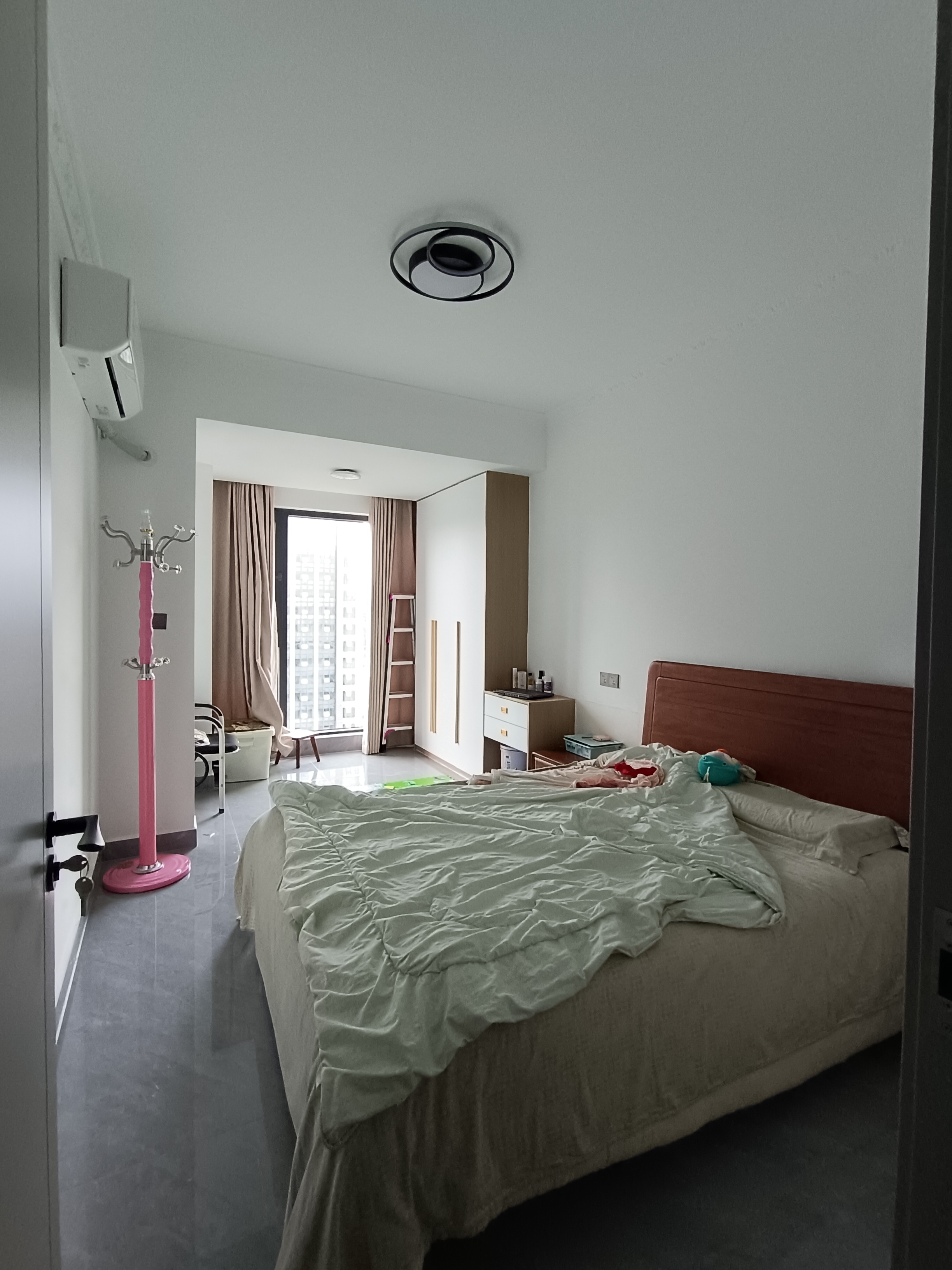 荣盛花语书苑 3室2厅1卫 2600.0元/月 荣盛花语书苑 3室2厅1卫 2600.0元/月室内图