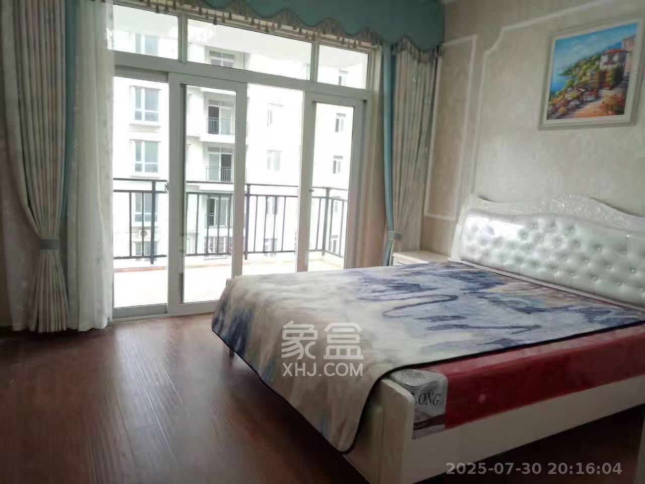 中房F联邦  4室2厅2卫    4200.0元/月 中房F联邦  4室2厅2卫    4200.0元/月室内图