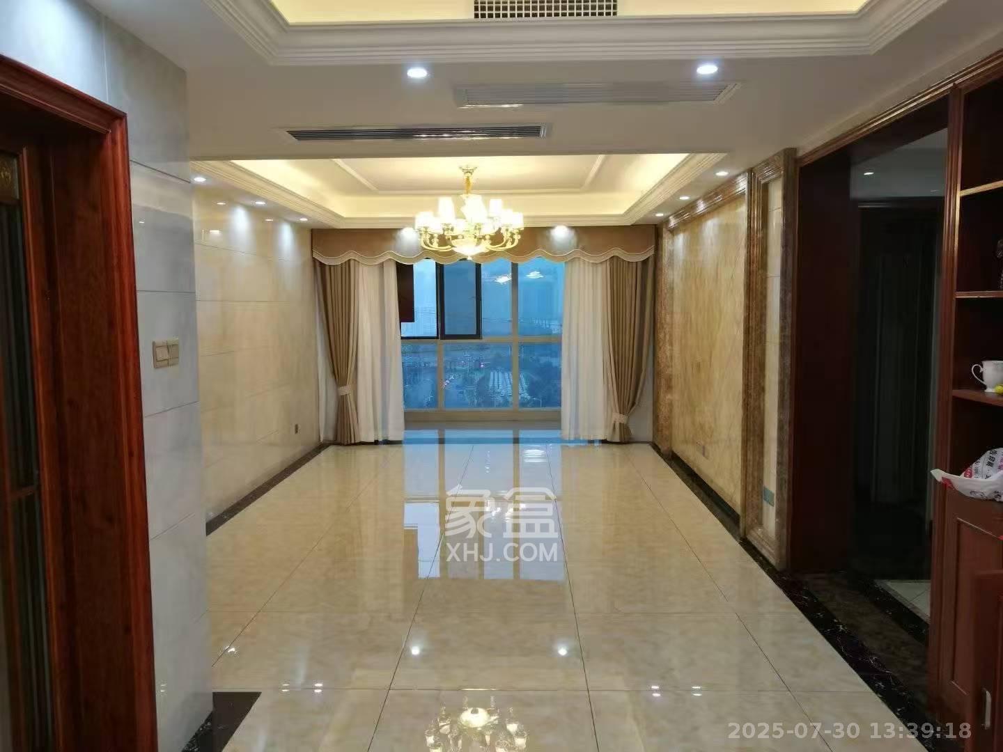 北辰三角洲E6区  4室2厅2卫   4800.00元/月