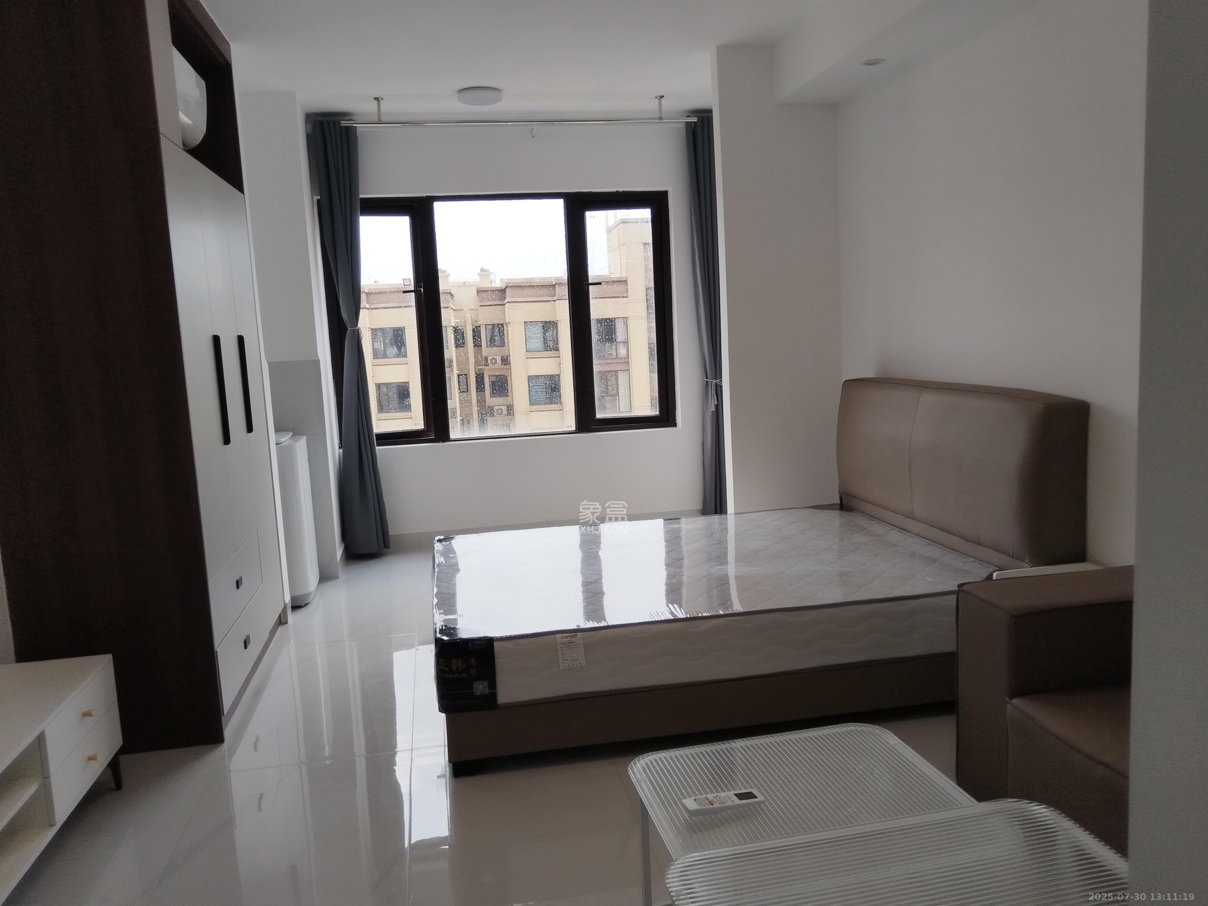 中海珑悦府 1室1厅1卫 1300.0元/月 中海珑悦府 1室1厅1卫 1300.0元/月室内图